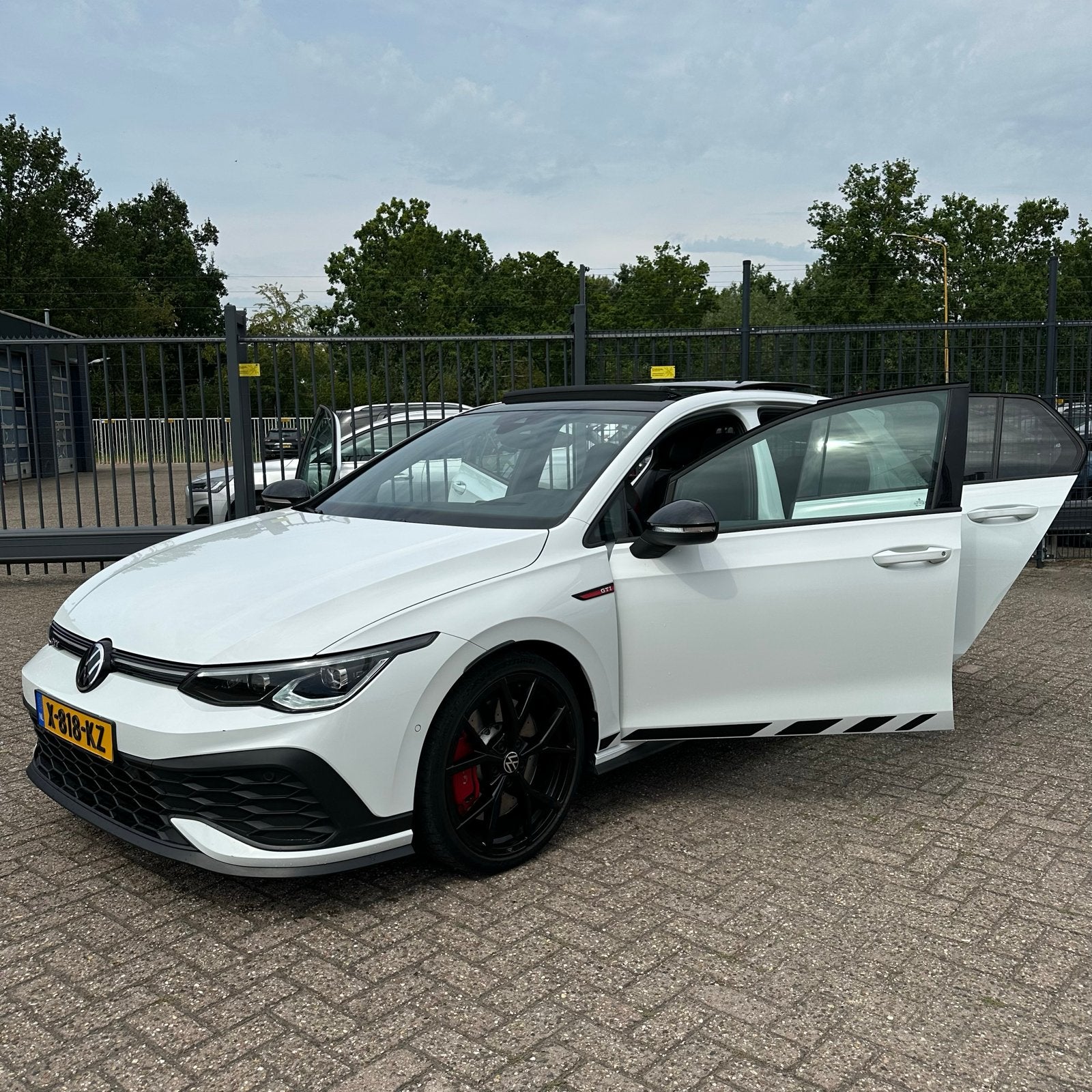Volkswagen Golf 2.0 TSI OPF 221KW Dsg7 2022 Wit, Auto's, Volkswagen, 4 cilinders, 1984 cc, Alcantara, Wit
