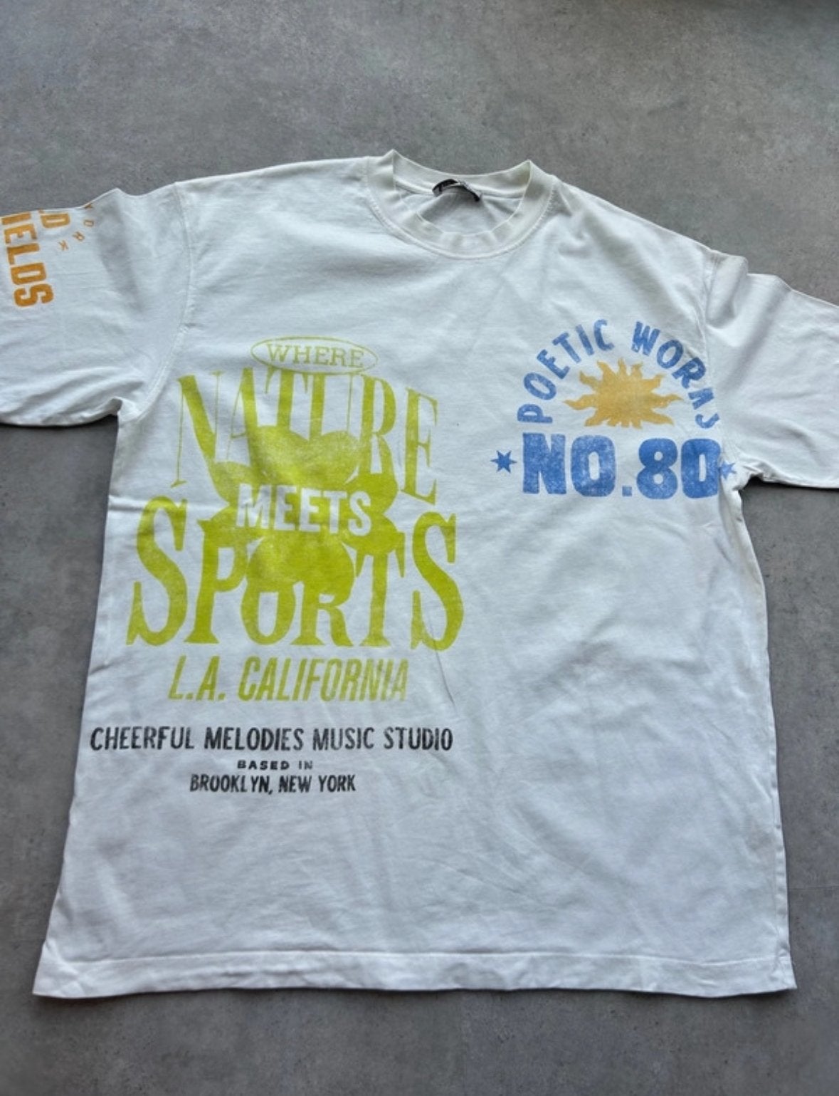 Wit T-shirt met opvallende prints en teksten, Kleding | Heren, Verzenden, Zo goed als nieuw, Maat 48/50 (M), Wit