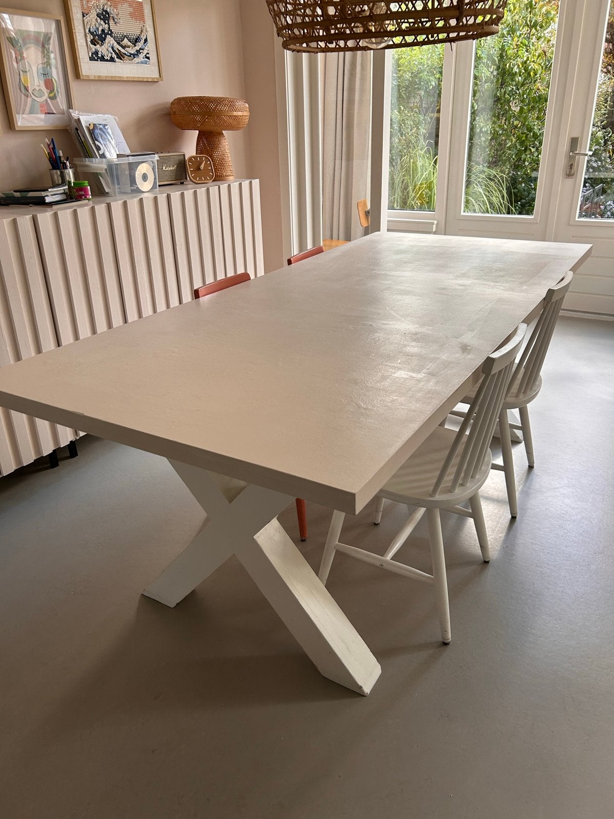 Grote eettafel met wit onderstel, Huis en Inrichting, Ophalen, Gebruikt, 100 tot 150 cm, 200 cm of meer