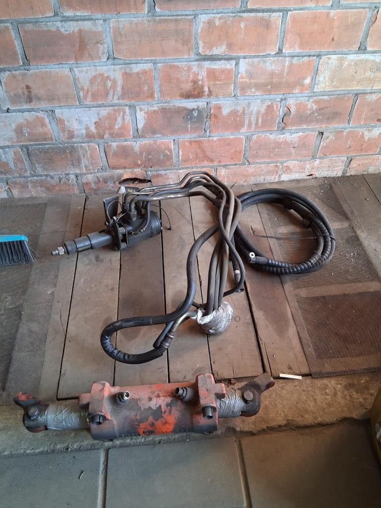 Hydraulische cilinder met stuurpomp, Ophalen, Gebruikt, Suzuki