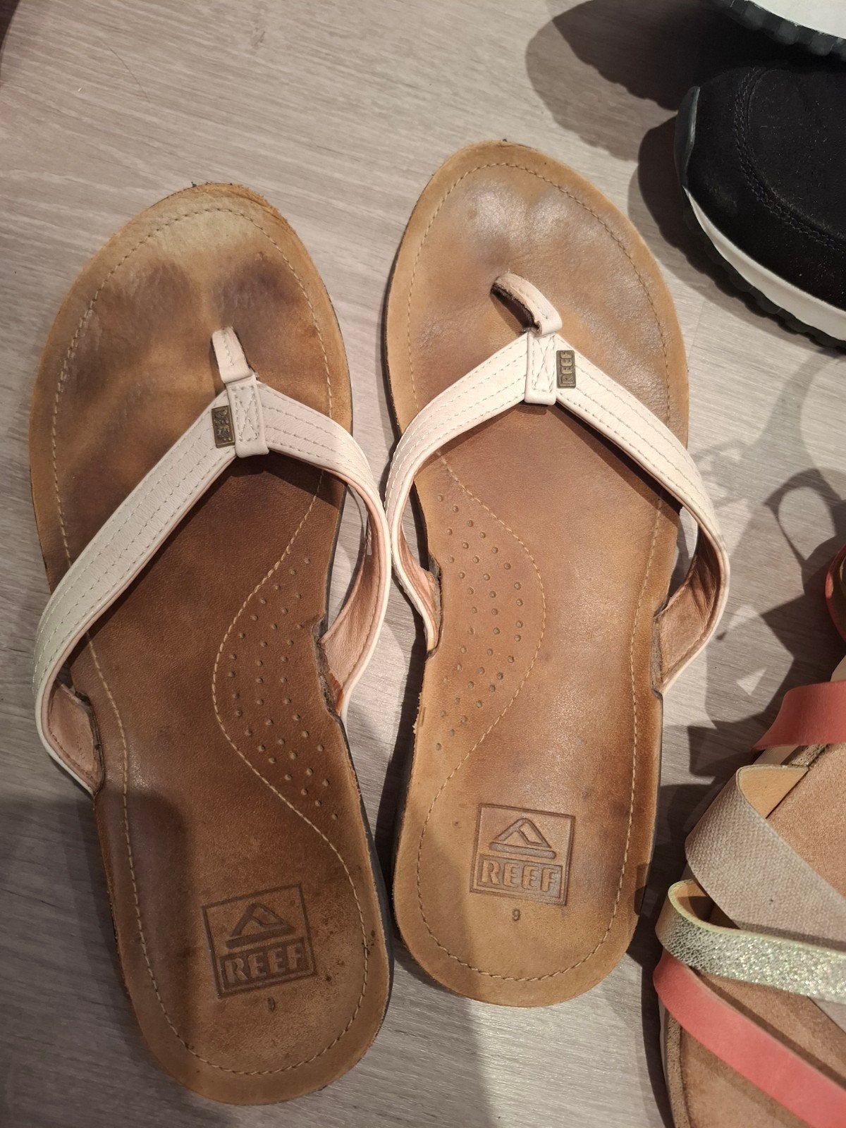 Reef slippers, sandalen, sneakers maat 40, Ophalen of Verzenden, Gedragen
