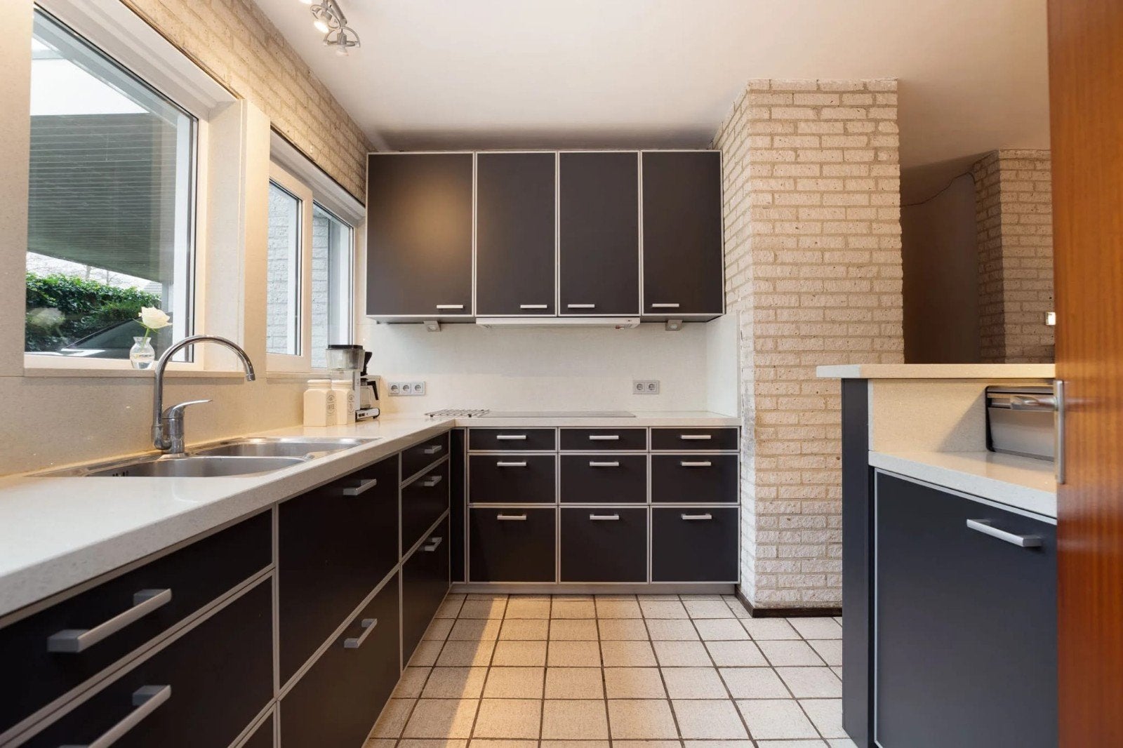 SieMatic keuken met composiet werkblad en Siemens apparatuur, Ophalen, Gebruikt, Zwart, Composiet