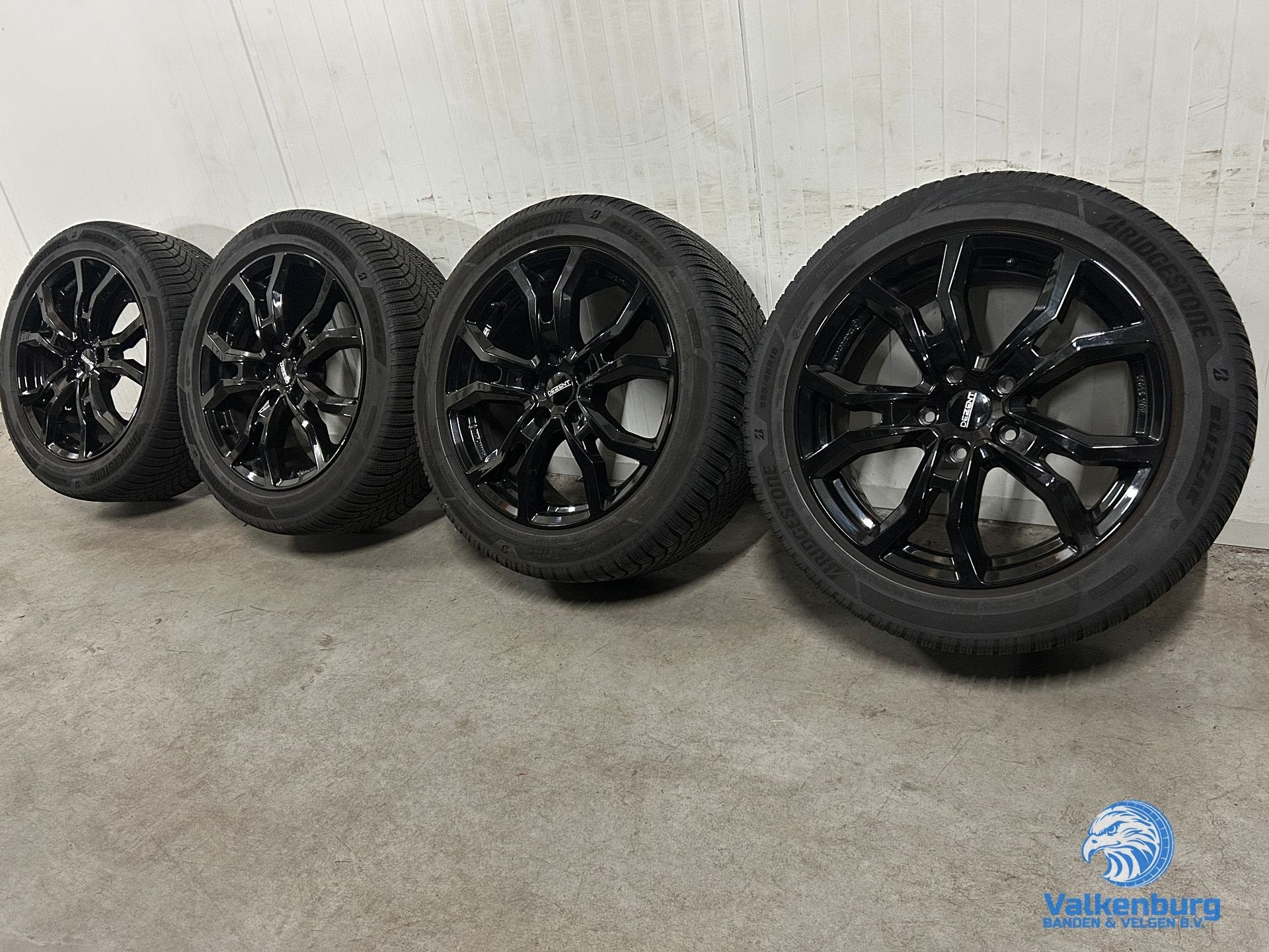 6-7mm! VW Transporter T5 GP T6 T6.1 T7 Multivan Bulli 18 inc, Auto-onderdelen, Banden en Velgen, 18 inch, 255 mm, -, -