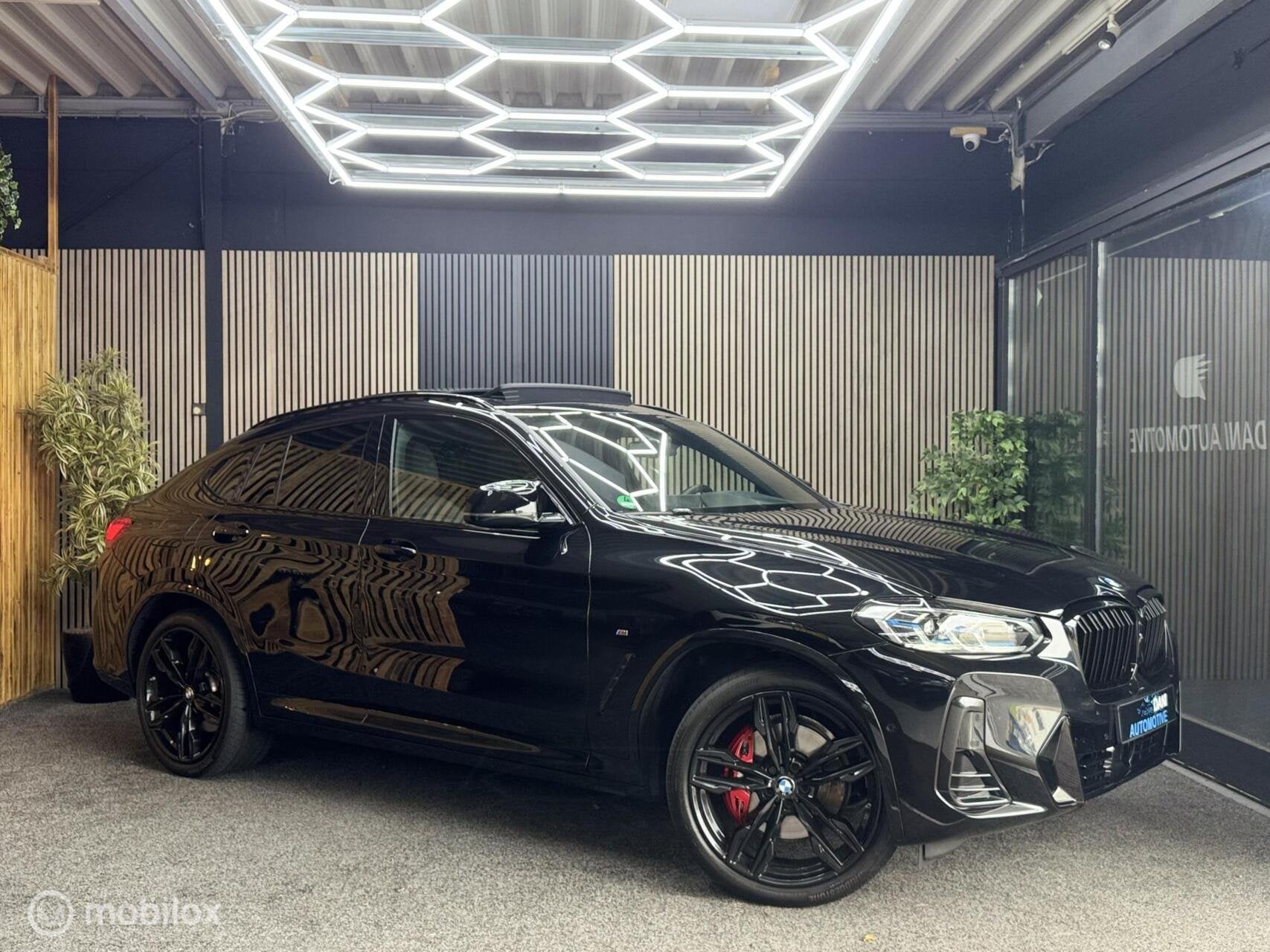BMW X4 M40i High Executive|Pano|Laser|Cam|Harman&kardon|21'', Automaat, Gebruikt, Zwart, 360 pk