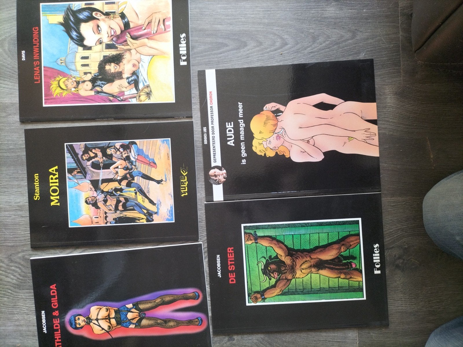 4 stripboeken, Meerdere stripboeken, Ophalen of Verzenden, Zo goed als nieuw