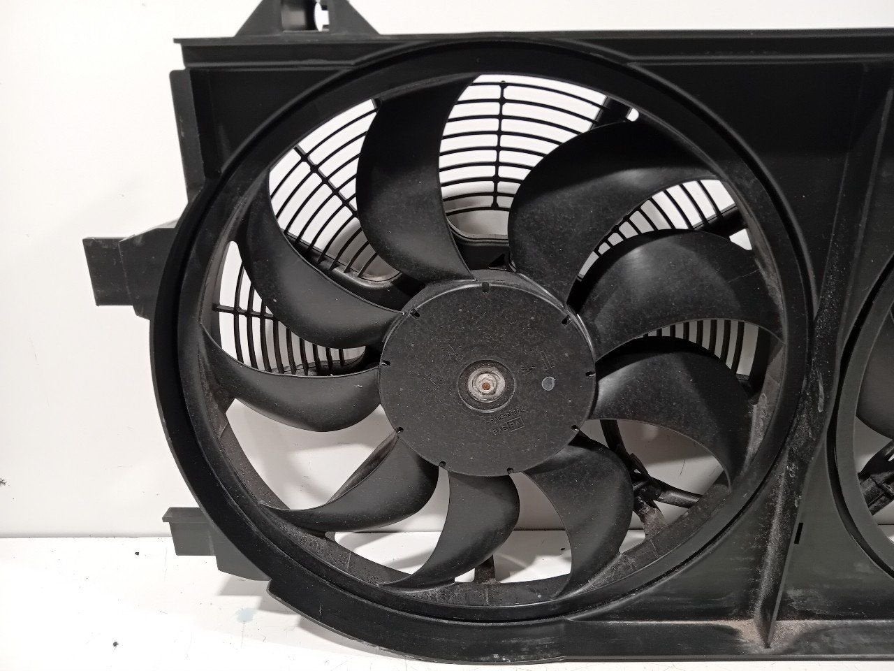 Koelventilatormotor Nissan Leaf, Onderdelen@venauto.nl, Van der Ven Autorecycling B.V., Gebruikt, Ettenseweg 76, 4706 PB Roosendaal, The Netherlands