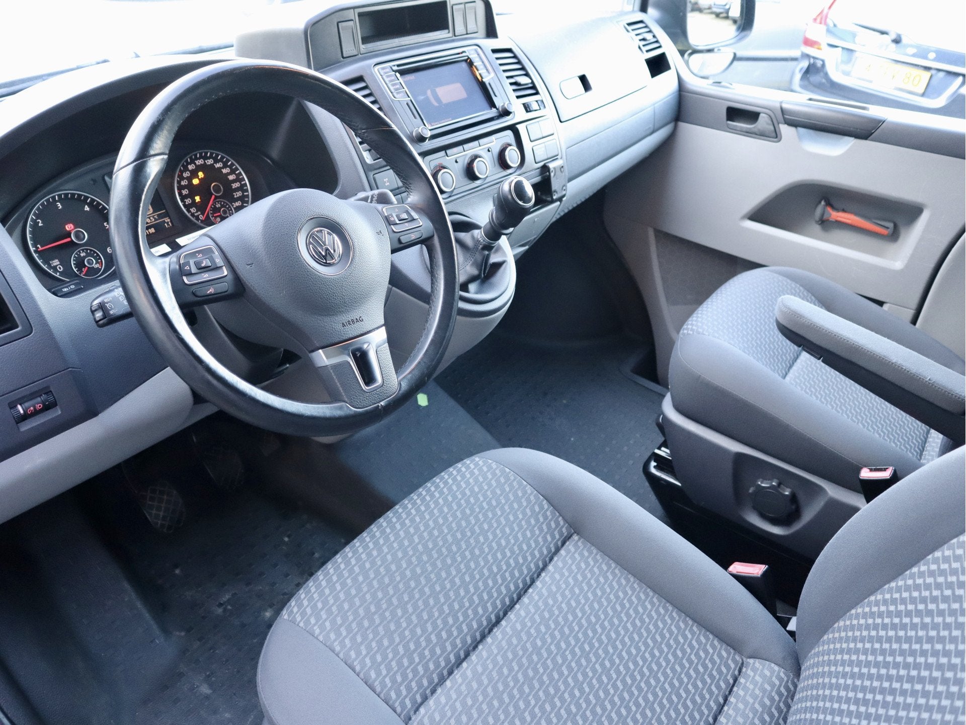 Volkswagen Transporter 2.0 TDI L2H2 4MOTION FLITSBUS, Auto's, Bestelauto's, Euro 5, Gebruikt, 4 cilinders, Volkswagen