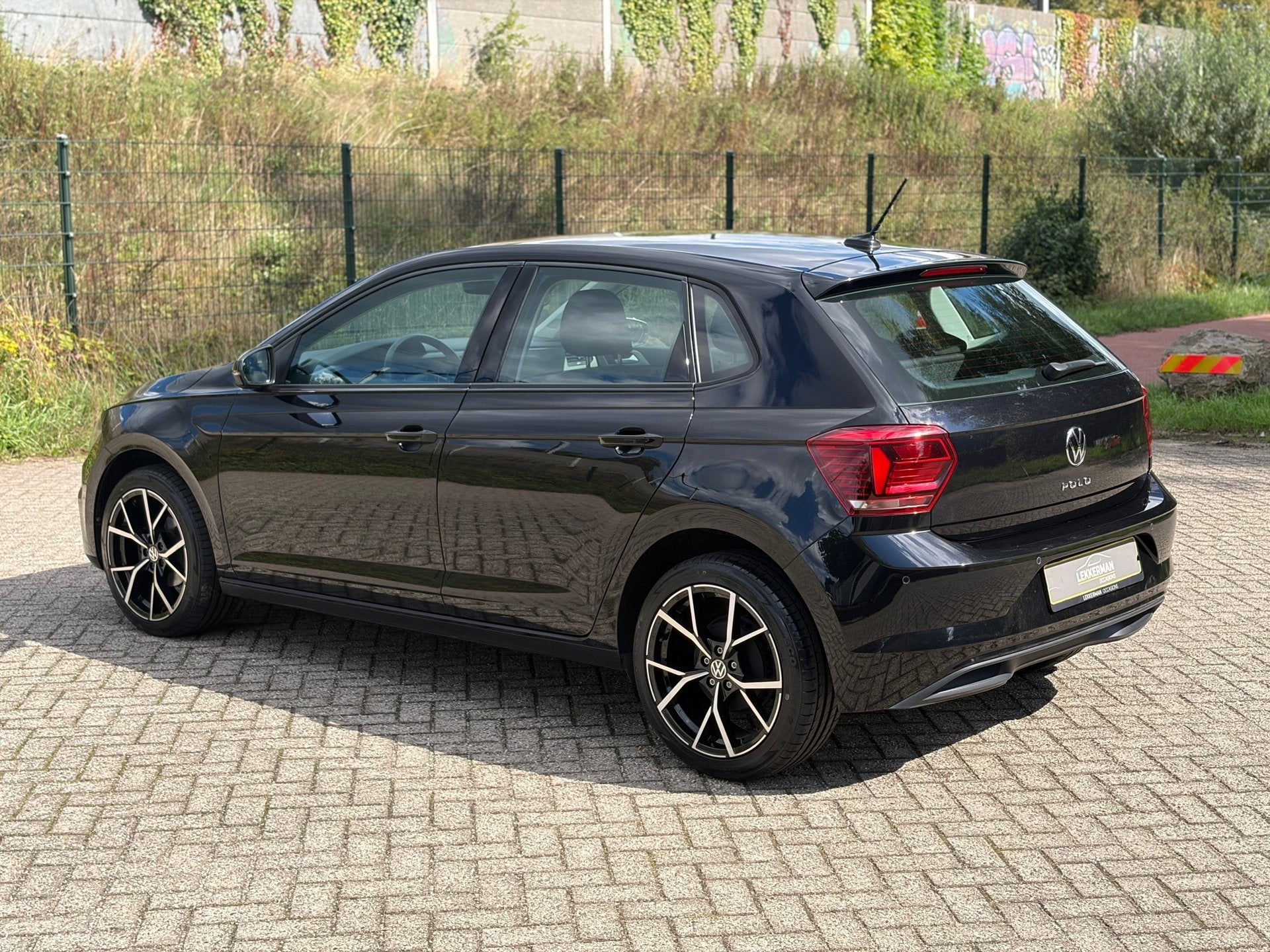Volkswagen Polo 1.0 TSI Highline CARPLAY I CRUISE I R-LINE V, Voorwielaandrijving, 1063 kg, Gebruikt, 95 pk
