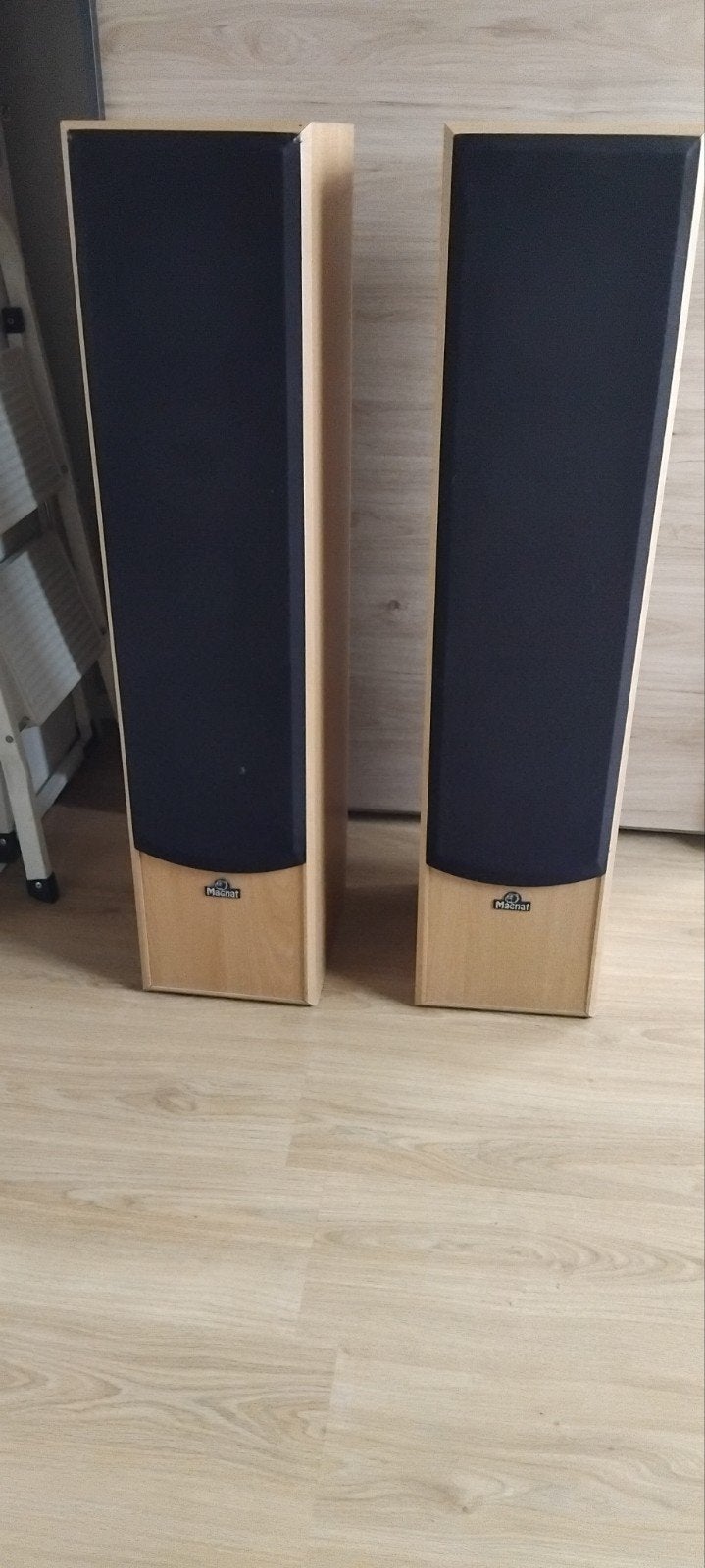 Magnat 3 -Way Zuilspeakers 144 414B, Ophalen, Magnat