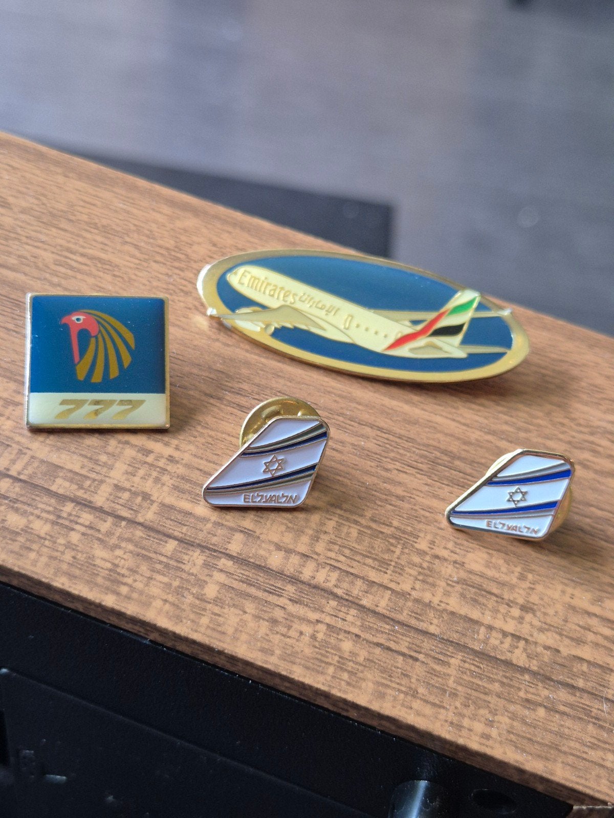 4 Vintage Luchtvaart Pins – Emirates, EgyptAir & El Al (Set), Ophalen of Verzenden, Speldje of Pin