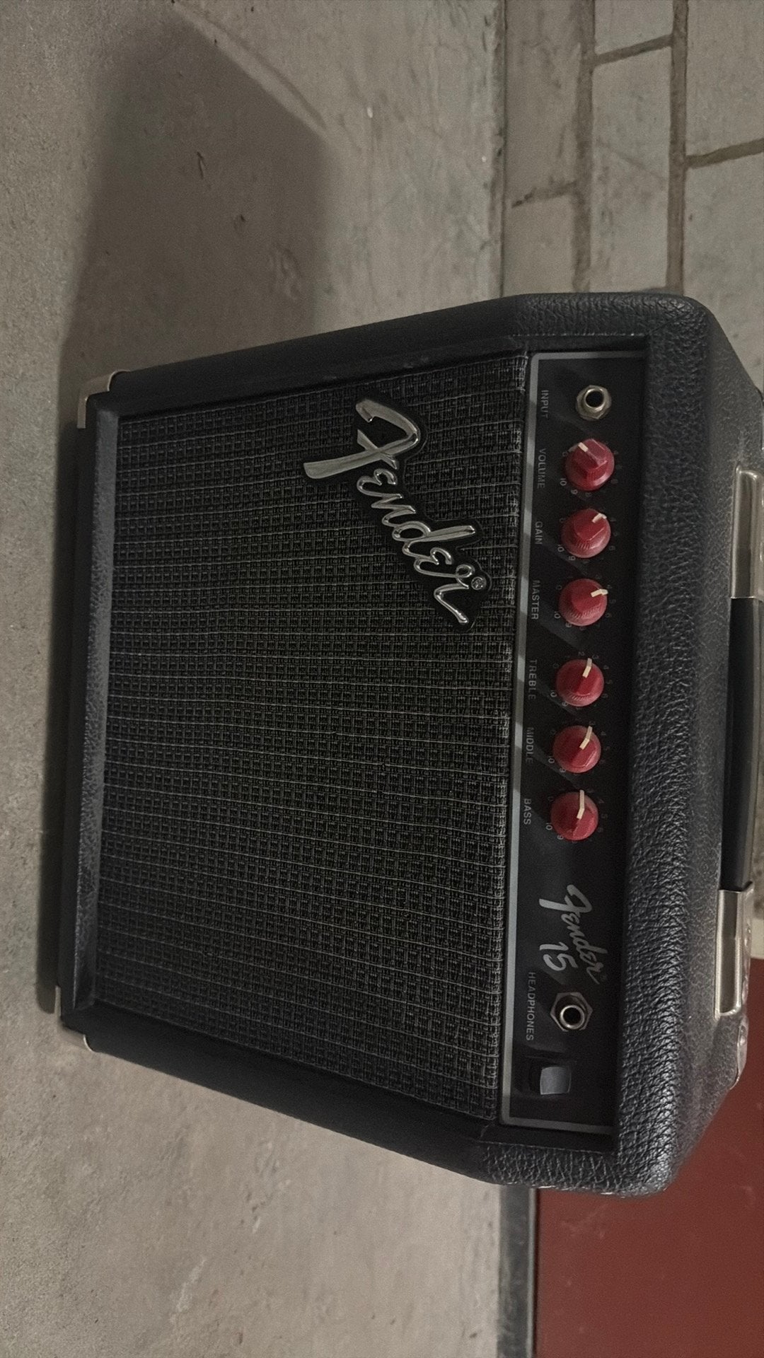 Fender 15 Gitaarversterker 220/240V, Muziek en Instrumenten, Ophalen of Verzenden, Gebruikt, Gitaar, Minder dan 50 watt