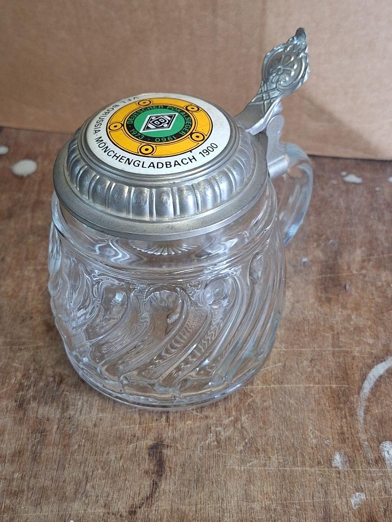 Oude glazen bierpul stein Borussia Monchen Gladbach jaren 80, Ophalen of Verzenden, Gebruikt, Buitenlandse clubs, Overige typen
