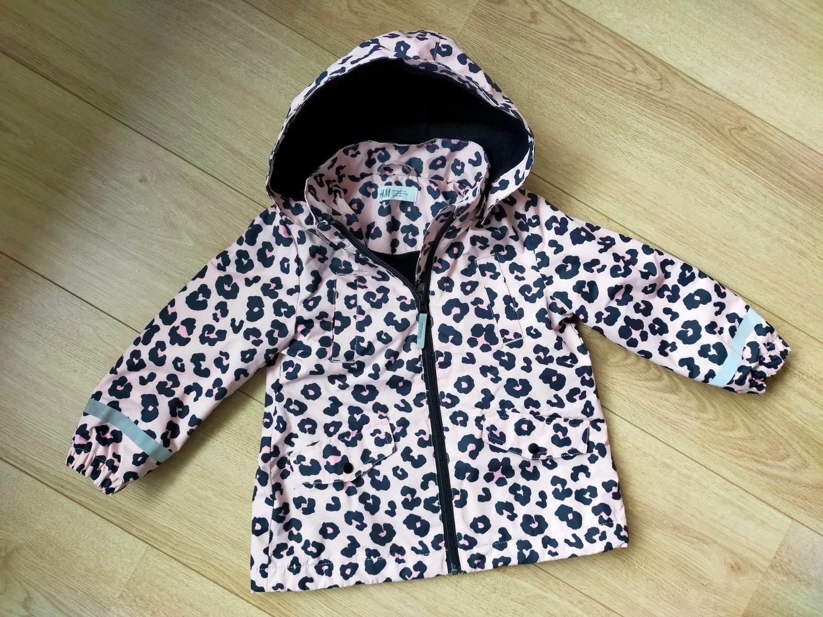 Zgan! Heerlijk roze luipaard softshell jack van H&M! Mt 104, Kinderen en Baby's, Meisje, H&M, Ophalen of Verzenden, Zo goed als nieuw