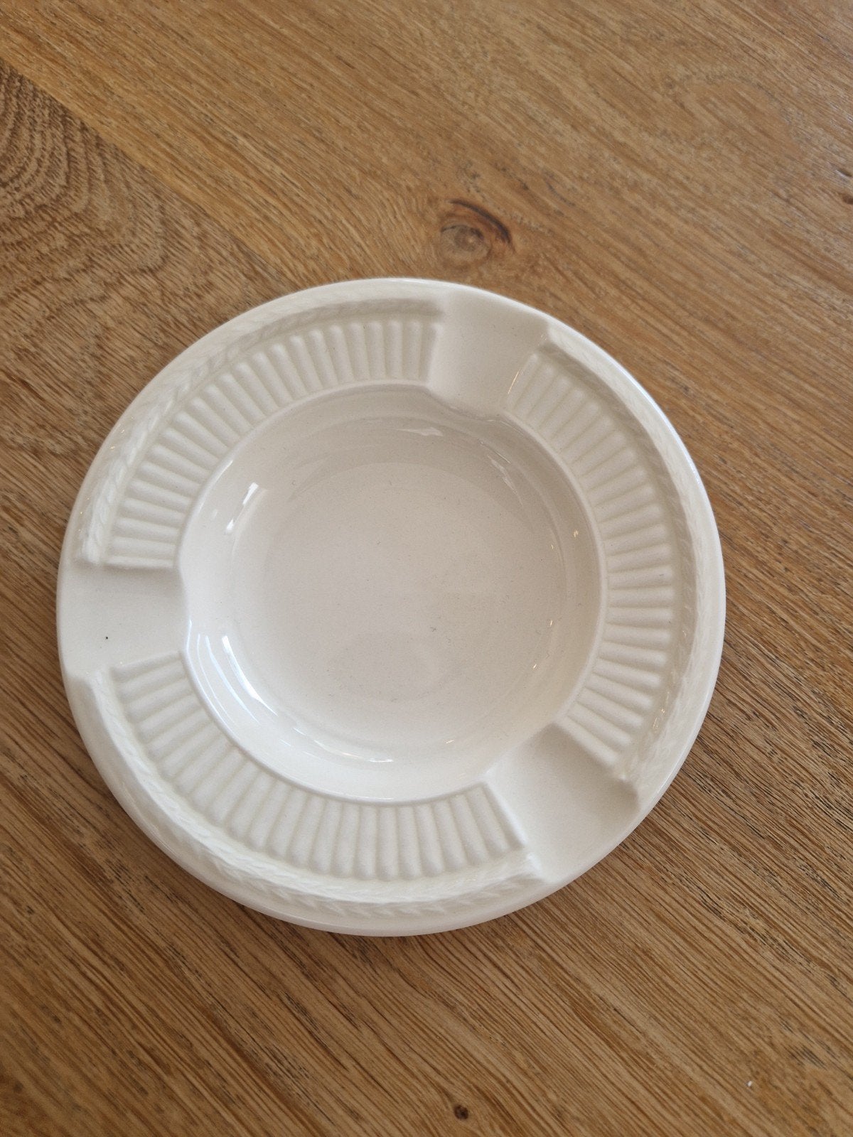Asbak wedgewood edme plain 12cm, Ophalen, Zo goed als nieuw, Aardewerk, Overige typen
