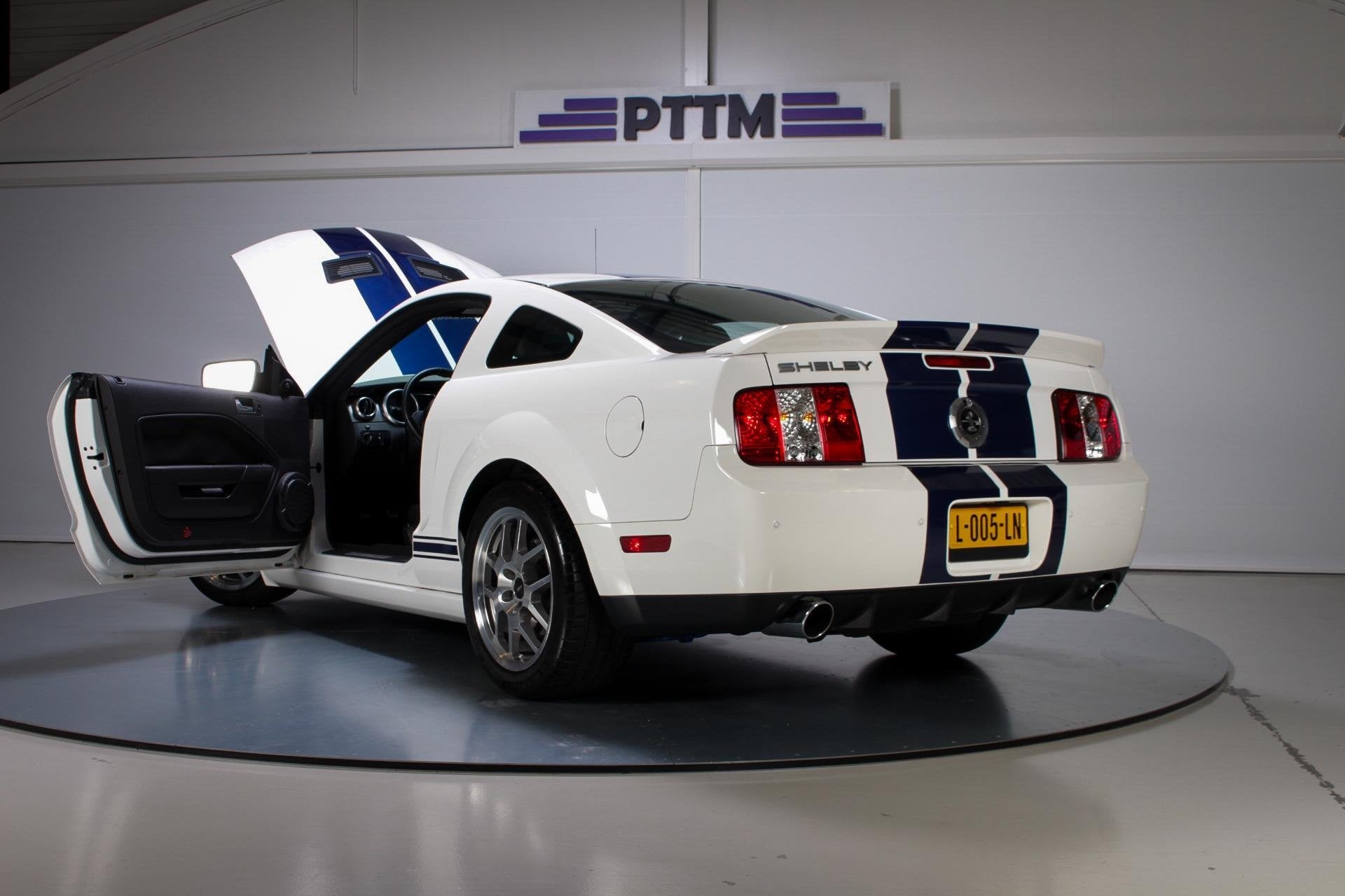 2007 Ford Mustang Shelby GT500, Achterwielaandrijving, Gebruikt, 5400 cc, Wit