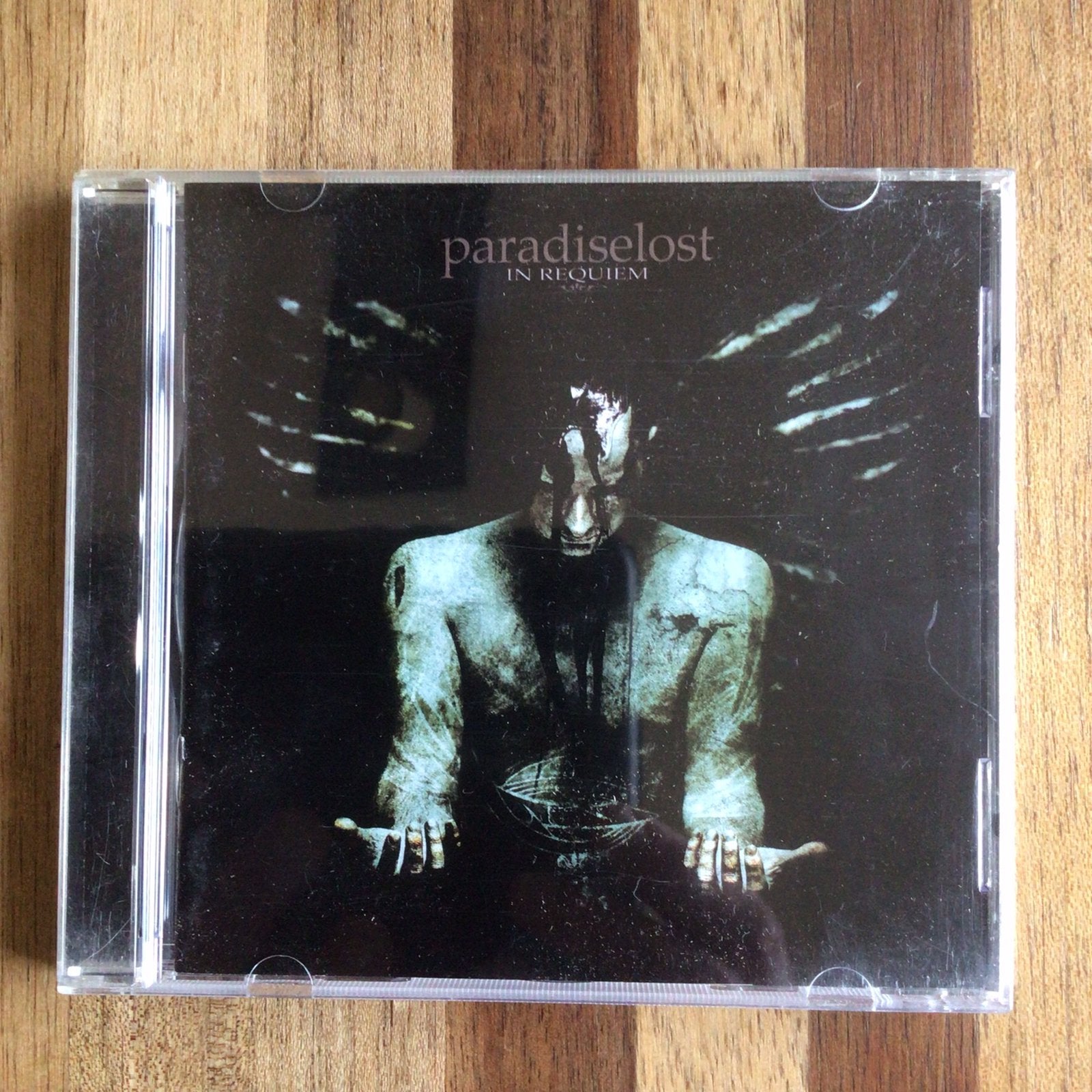 Paradiselost - in requiem, Ophalen of Verzenden, Zo goed als nieuw