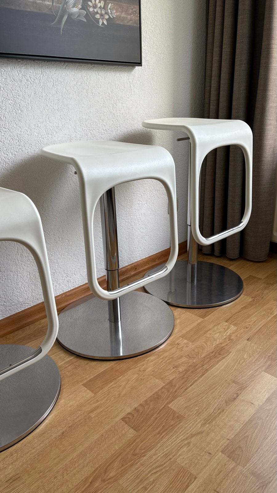 4 stuks Urban vintage Barkrukken Keukenkrukken - verstelbaar, Kunststof, In hoogte verstelbaar, 60 tot 90 cm, Ophalen of Verzenden