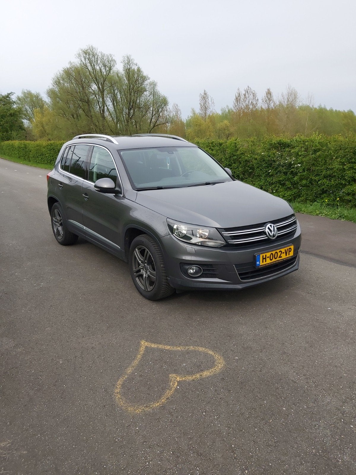 Volkswagen Tiguan 1.4 TSI SPORT 90KW BMT 2015 Grijs, Auto's, Voorwielaandrijving, Euro 5, 15 km/l, Metallic lak