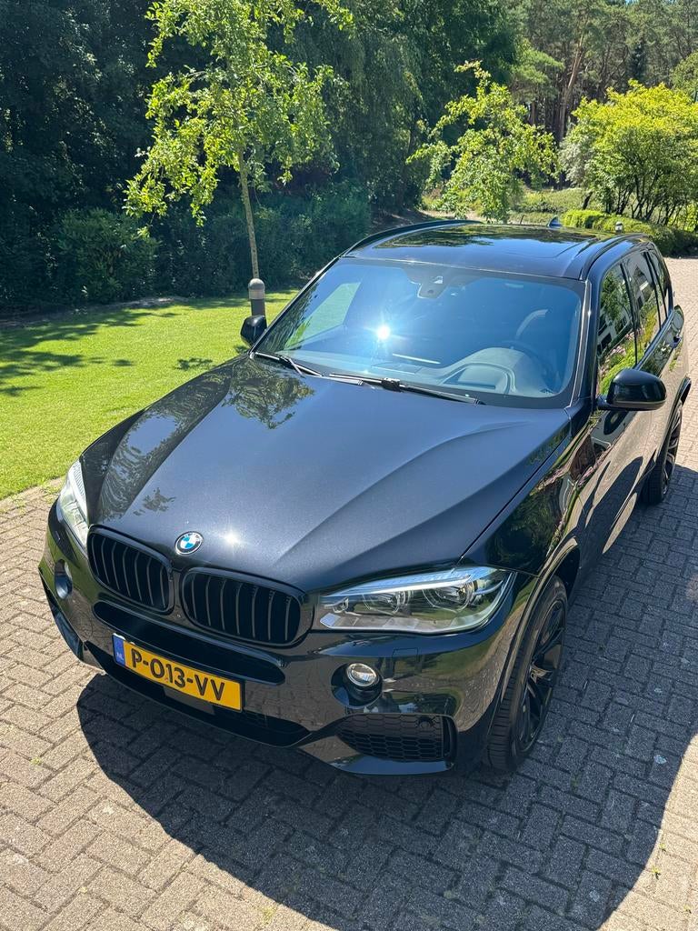 BMW X5 Xdrive40e Iperformance 313pk Aut 2016 Zwart, Auto's, BMW, Parkeerassistent, Zwart, Vierwielaandrijving, 147 €/maand