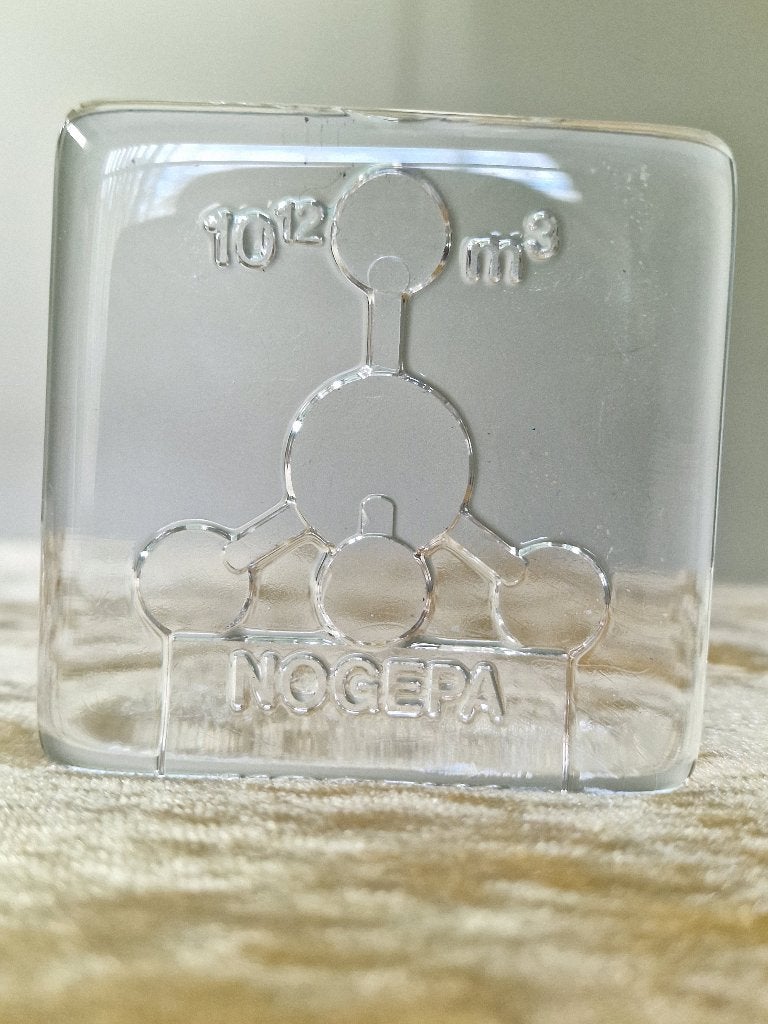 Royal Leerdam kristal presse papier NOGEPA 30% lood, Antiek en Kunst, Antiek | Glas en Kristal, Ophalen of Verzenden