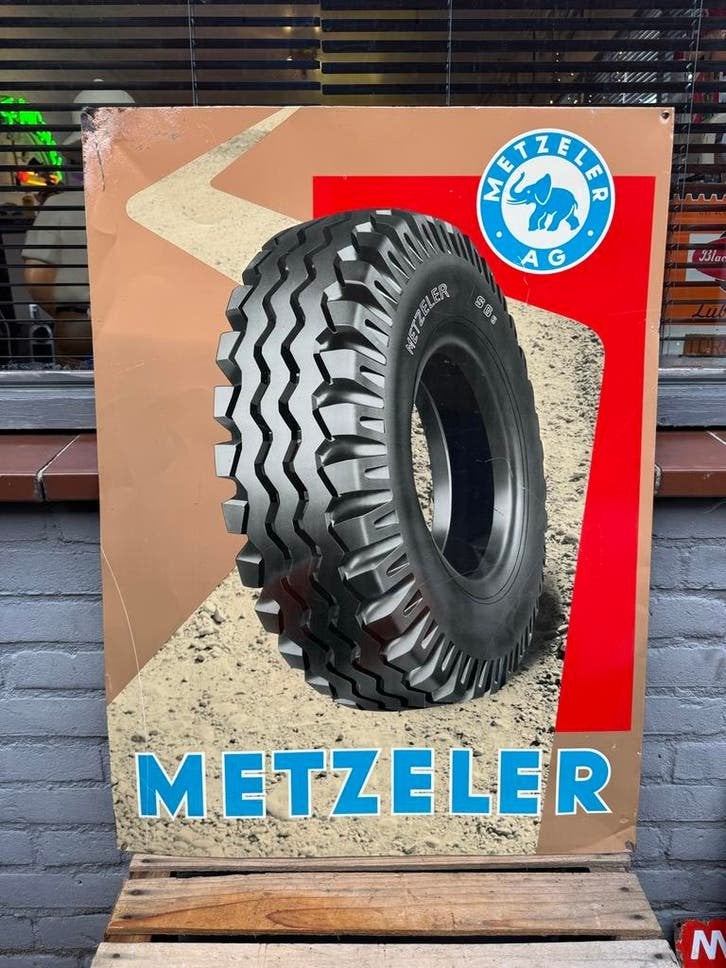 Vintage Metzeler AG Reclamebord - Banden Emaille Bord, Verzamelen, Ophalen, Reclamebord, Gebruikt, .