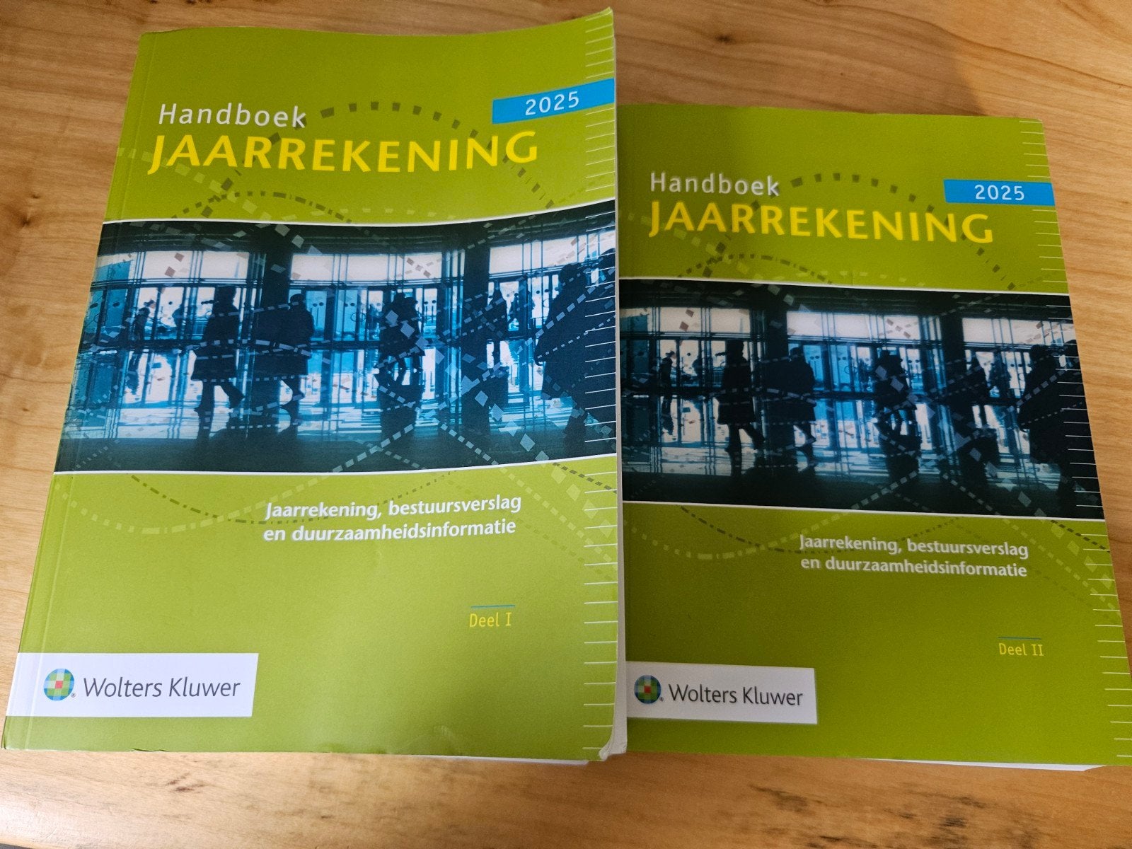Handboek Jaarrekening 2025 - Deel I & II (Wolters Kluwer), Boeken, Zo goed als nieuw, Wolters Kluwer, Gamma, HBO