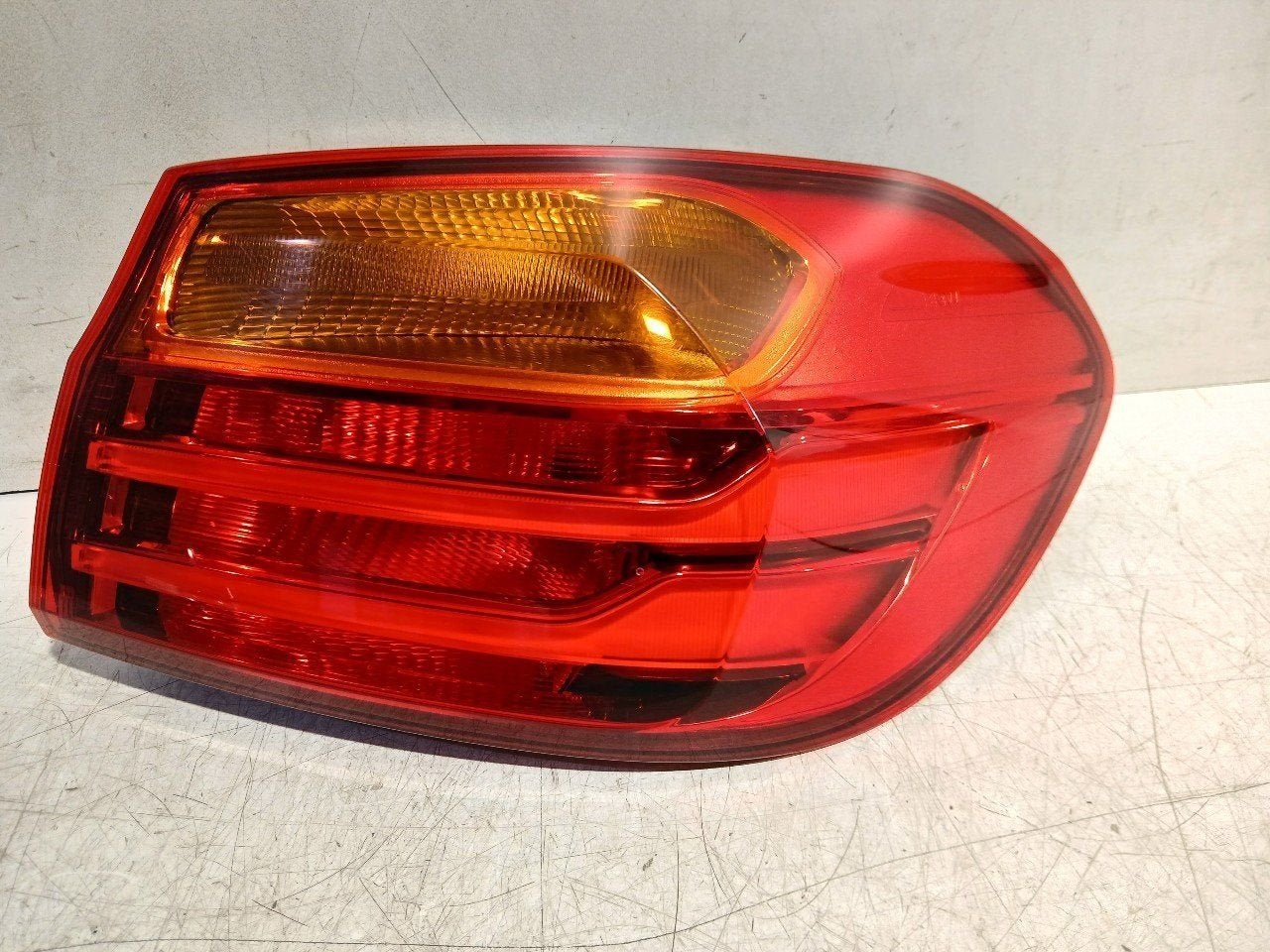 Achterlicht carrosserie rechts BMW 4 serie, Auto-onderdelen, Verlichting, Onderdelen@venauto.nl, Van der Ven Autorecycling B.V.
