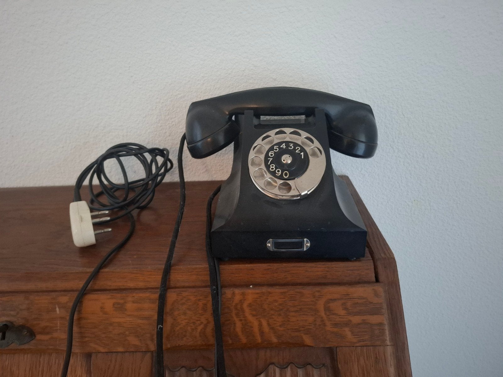Zwarte bakelieten PTT telefoon met draaischijf, Telecommunicatie, Ophalen, Gebruikt, Bakeliet