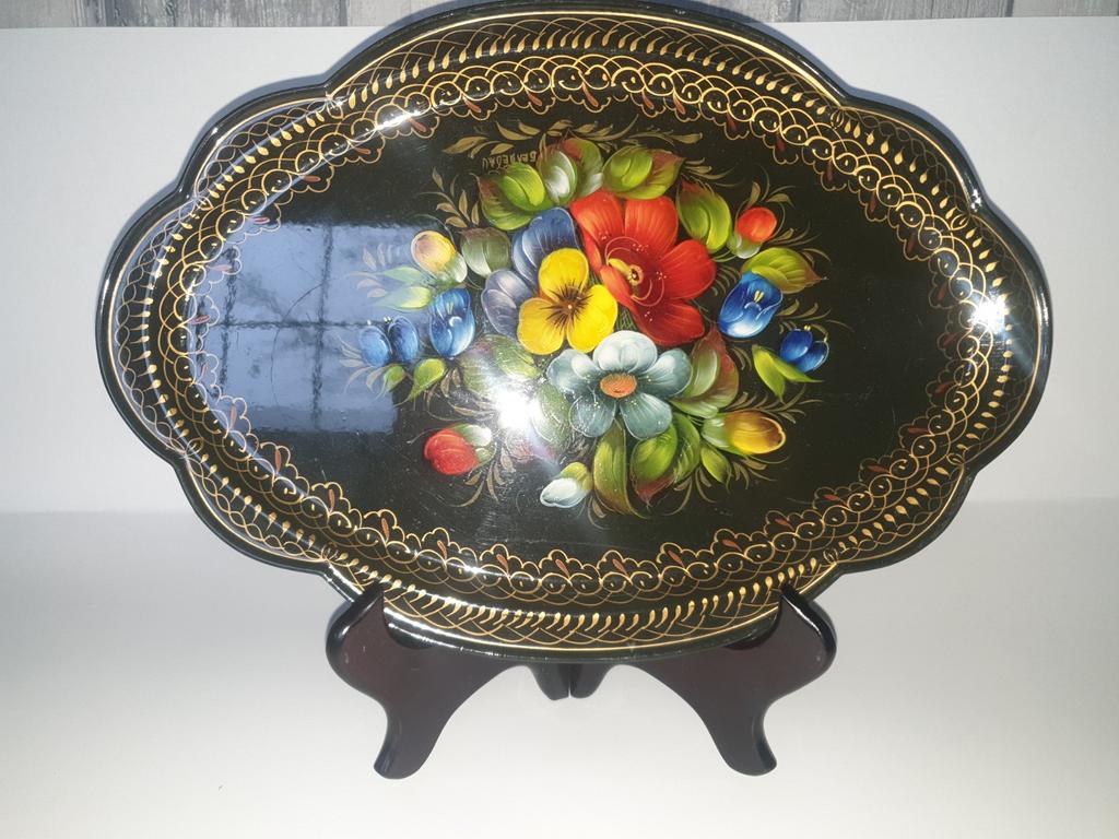 Sierlijk Ovaal Russisch Dienblad met Geschilderde Viooltjes, Ophalen of Verzenden
