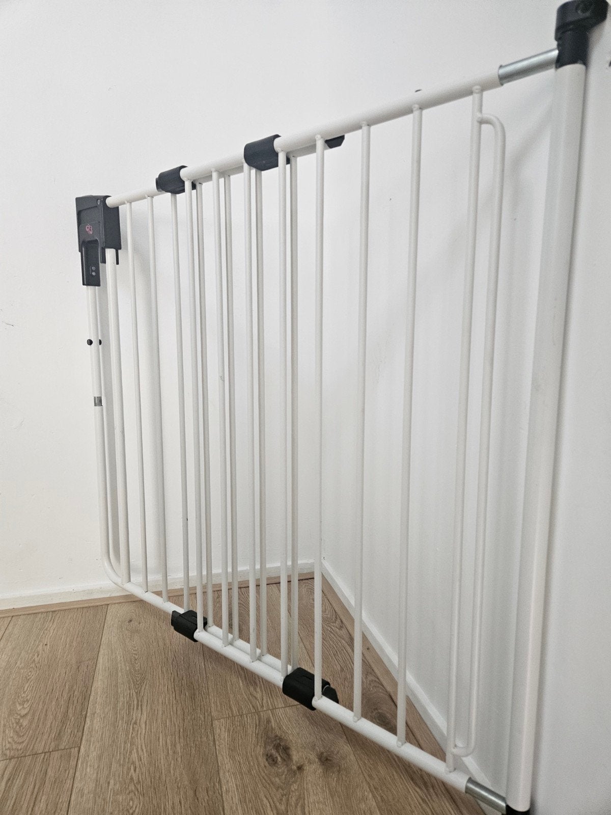 2x A3 Baby & Kids SafetyDoor traphek – compleet – bieden, Kinderen en Baby's, Traphekjes, Ophalen, Zo goed als nieuw, Metaal of IJzer