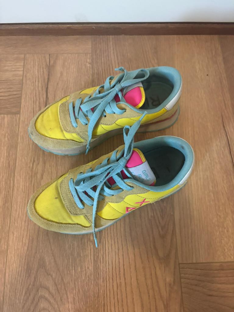 Leuke gekleurde sneakers maat 38, Ophalen of Verzenden, Gedragen, Overige kleuren, Sneakers of Gympen