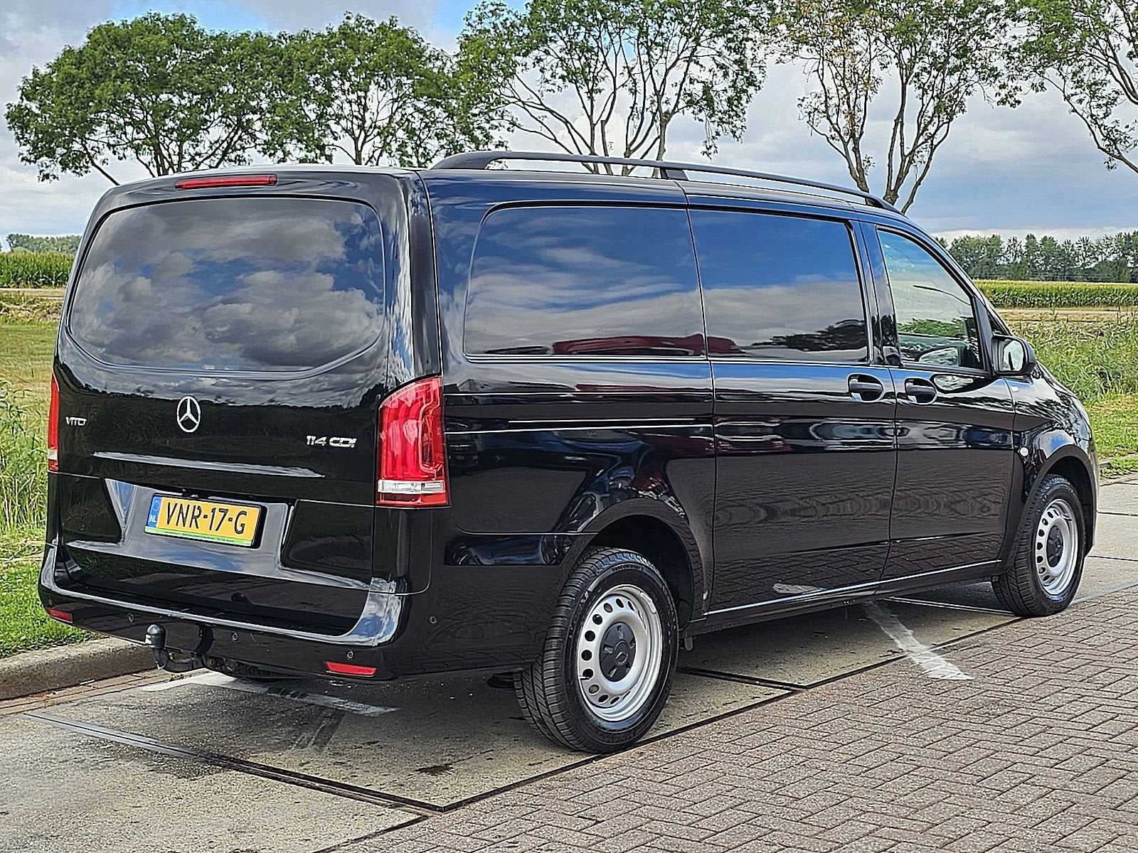 MERCEDES-BENZ VITO 114 ac automaat euro6, Auto's, Automaat, 136 pk, Euro 6, Zwart