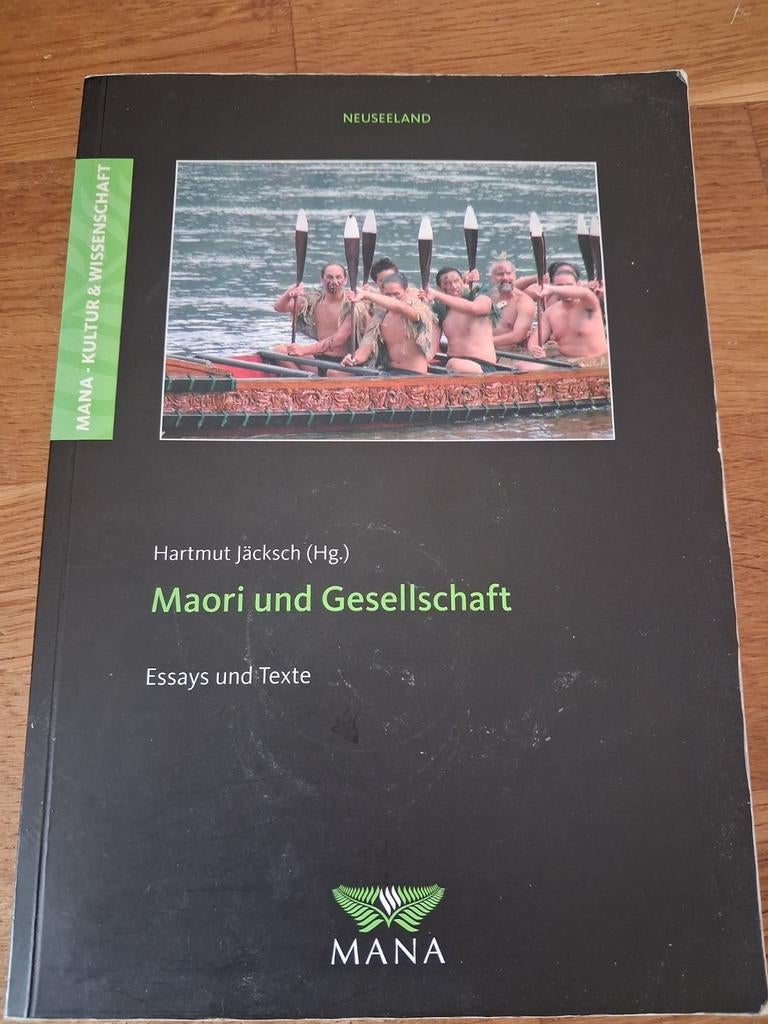 Maori und Gesellschaft - Essays und Texte, Ophalen of Verzenden