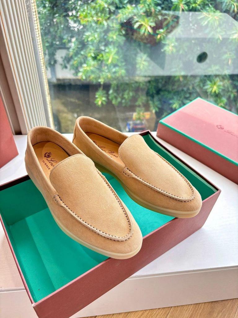 Loro Piana Schoenen in alle kleuren en maten beschikbaar, Ophalen of Verzenden, Nieuw, Overige kleuren