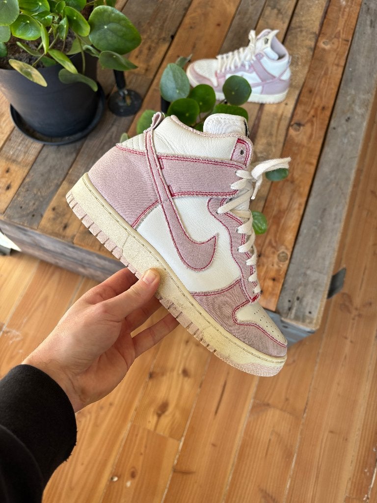 Nike Dunk High 1985 Barely Rose Denim EU 42.5, Overige kleuren, Nike, Ophalen of Verzenden, Sneakers of Gympen