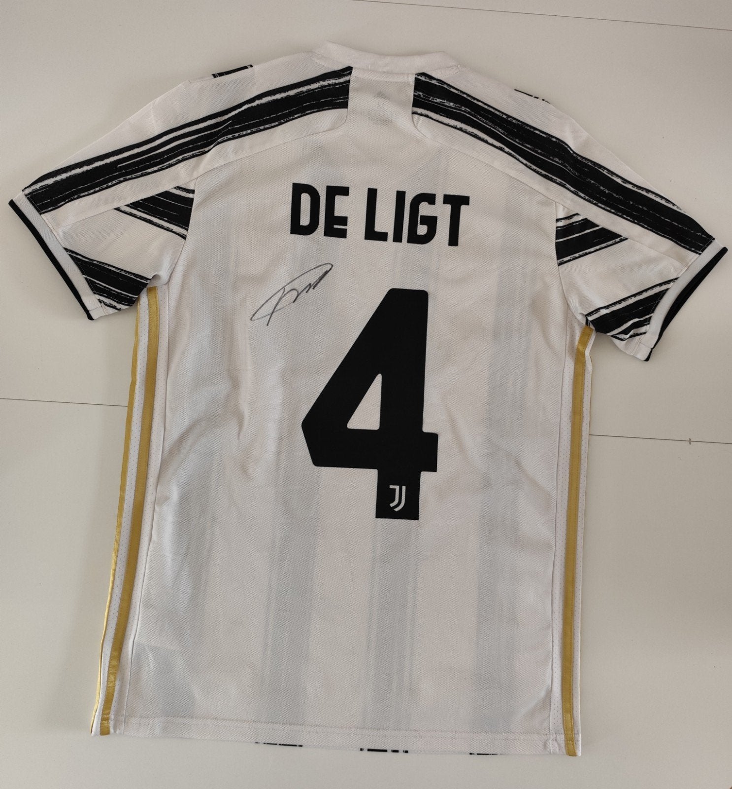 Gesigneerd shirt 2020/2021 - De Ligt #4, Shirt, ., Ophalen of Verzenden, Zo goed als nieuw