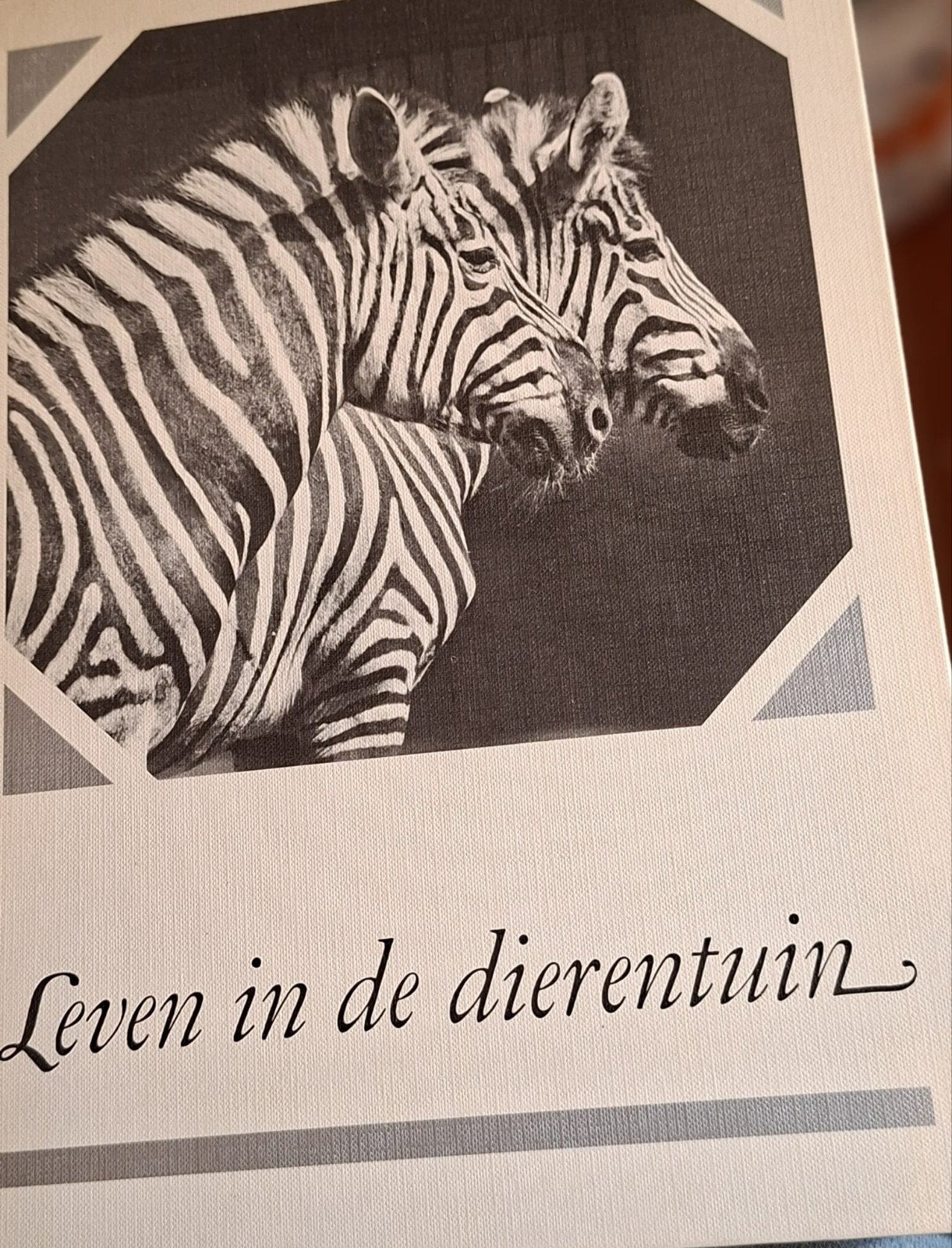 Leven in de dierentuin - Vitus B. Dröscher, Boeken, Natuur, Ophalen of Verzenden