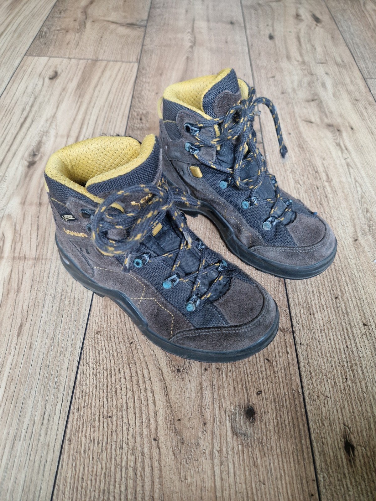 Lowa wandelschoenen maat 32, Ophalen, Gebruikt, Lowa, Jongen of Meisje