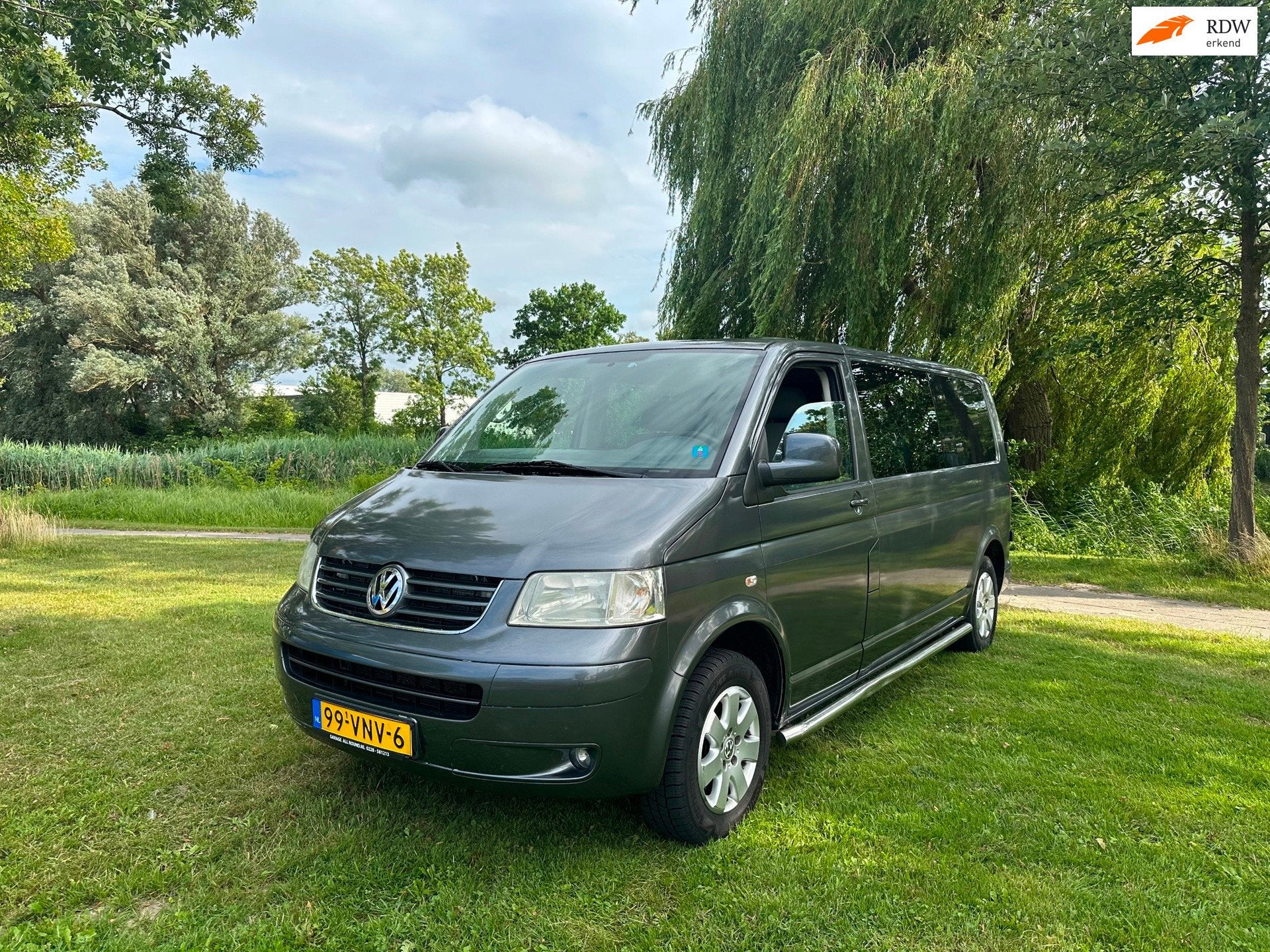 Volkswagen Transporter 2.5 TDI 340 Trendline DC Airco Cruise, Voorwielaandrijving, Gebruikt, Lederen bekleding, Volkswagen