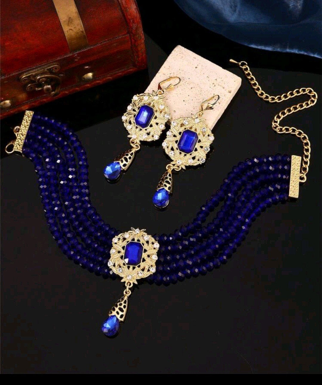 Marokkaanse sieradenset met blauwe kralen en hanger, Overige materialen, Blauw, Nieuw, Ophalen of Verzenden