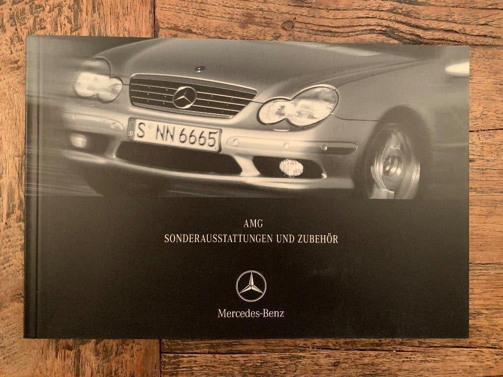 Accessoires folder Mercedes-Benz AMG 2001 totaalprogramma, Nieuw, Mercedes-Benz, Mercedes, Ophalen of Verzenden