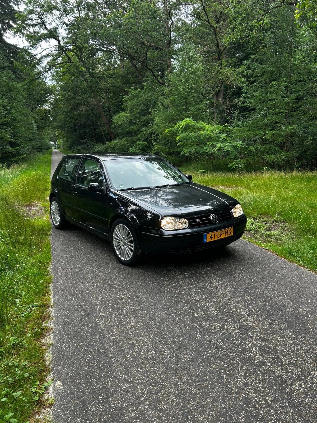 Volkswagen Golf 2.3 V5 125KW 2002 Zwart, Auto's, Voorwielaandrijving, Metallic lak, Beige, Zwart