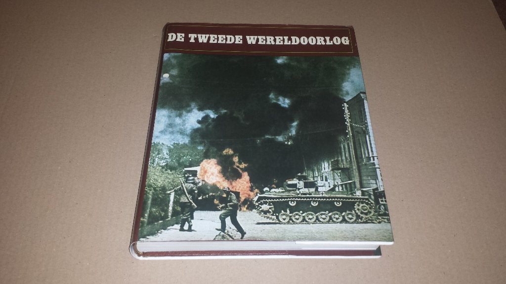 Boek - De tweede wereldoorlog, Verzamelen, Ophalen of Verzenden, Overige soorten, Nederland, Boek of Tijdschrift