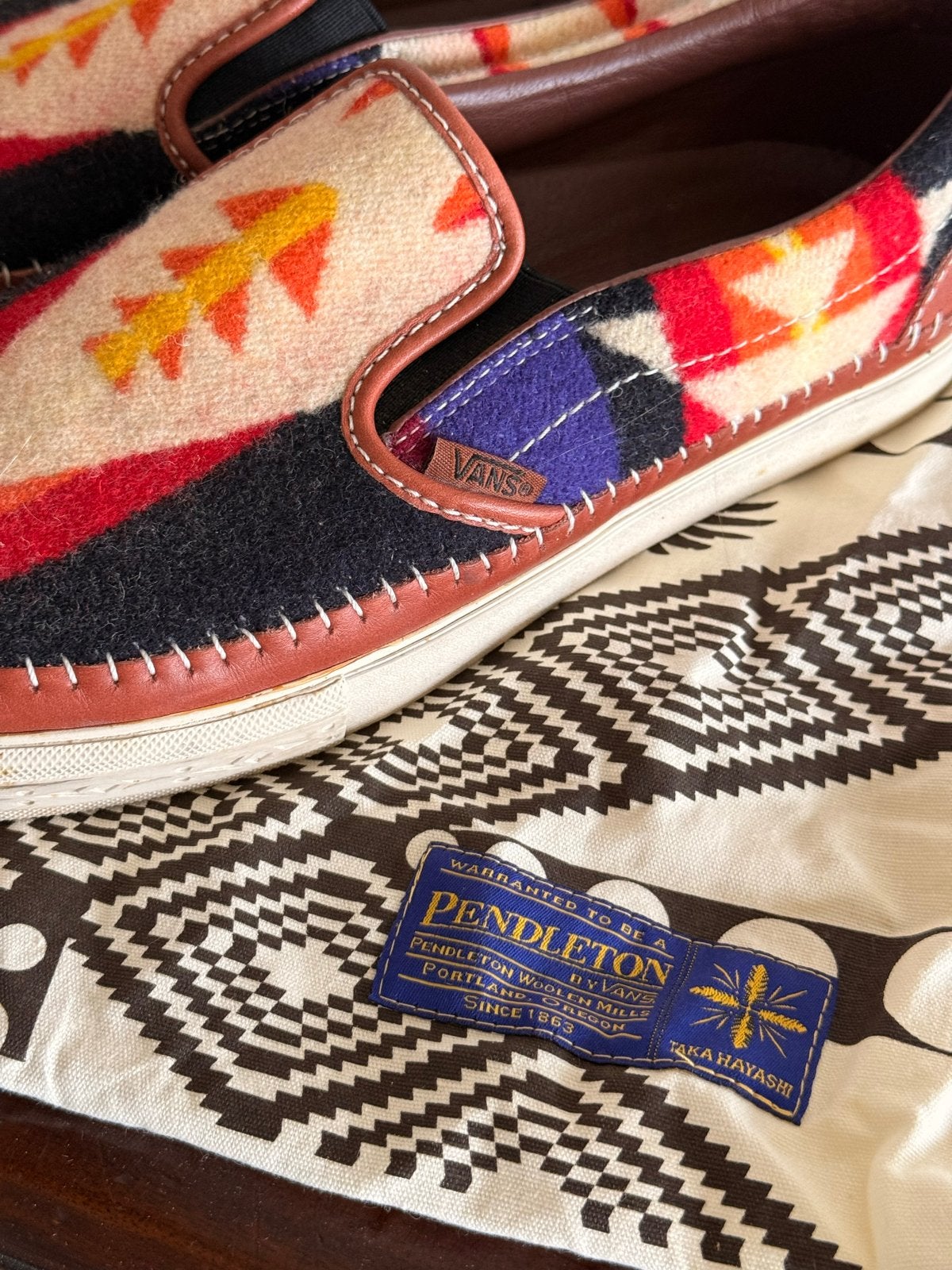 Vans Pendleton Taka Hayashi Slip-On LX - US 10, Ophalen of Verzenden, Zo goed als nieuw, Overige kleuren, Sneakers of Gympen