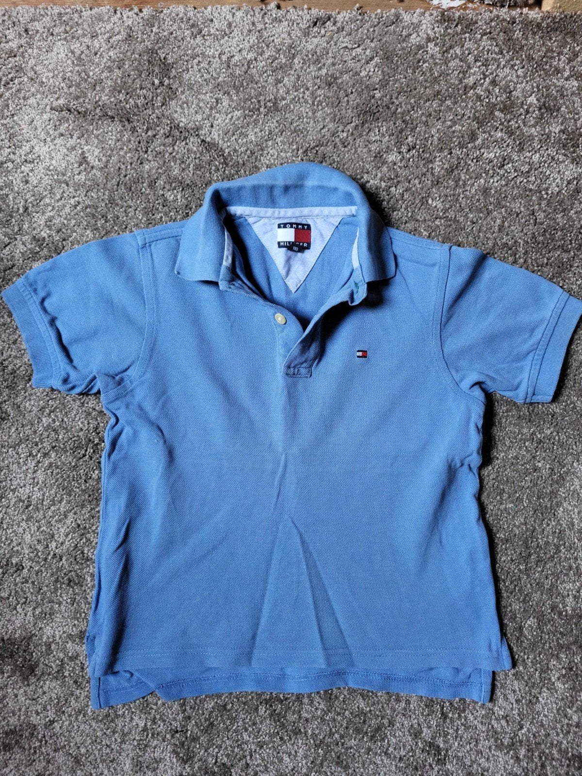 2 Tommy Hilfiger polo's ZGAN 110 116 rood blauw 🌱, Jongen of Meisje, Ophalen of Verzenden, Shirt of Longsleeve, Tommy Hilfiger