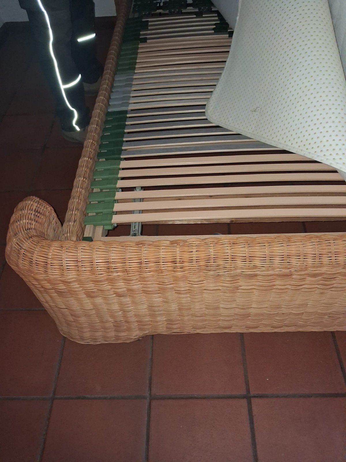 Rotan bedframe met lattenbodem - 180x200 cm, Ophalen, Overige materialen, Gebruikt, Bruin