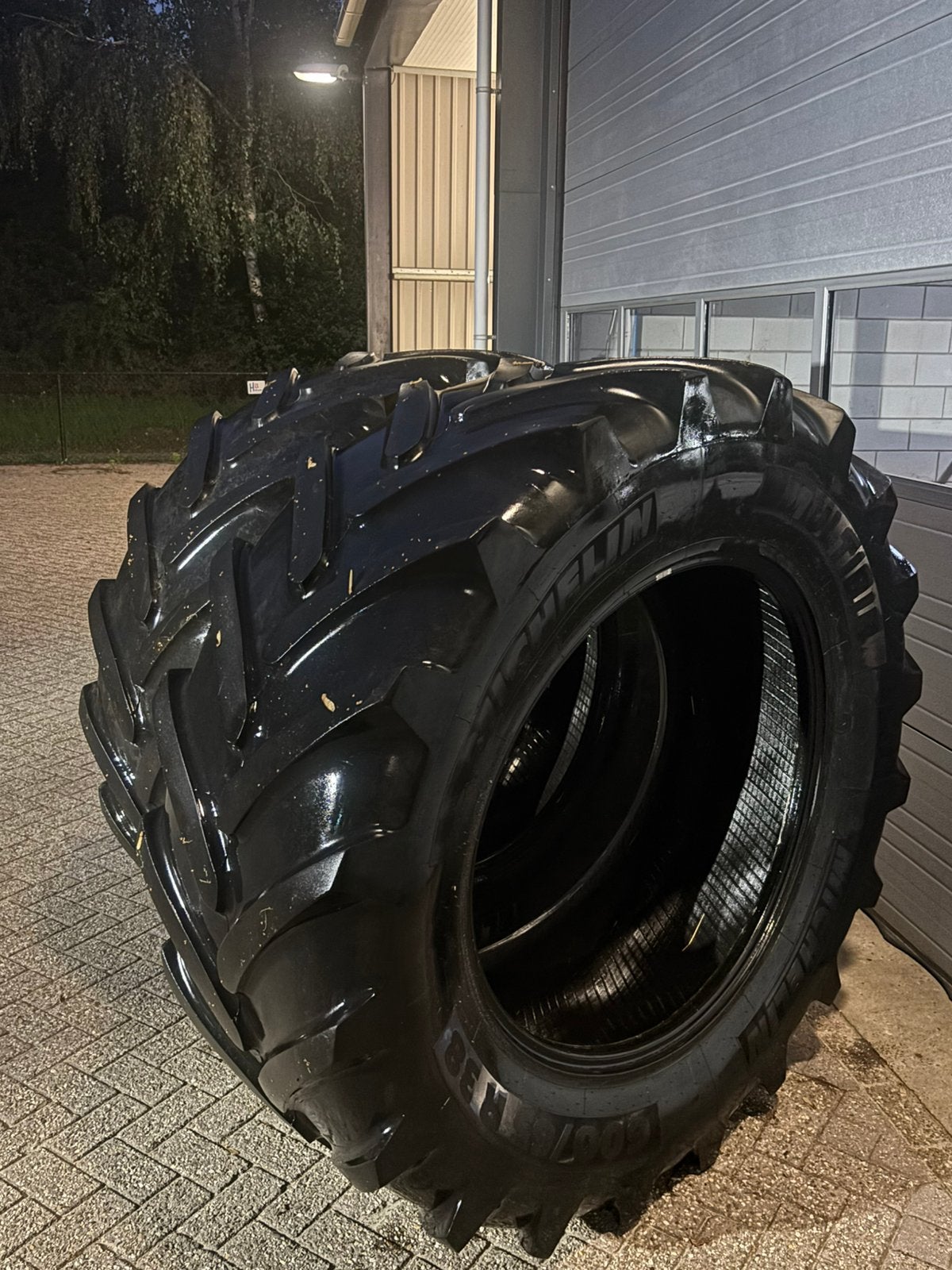Michelin Multibib 600/65 R38, Verzenden