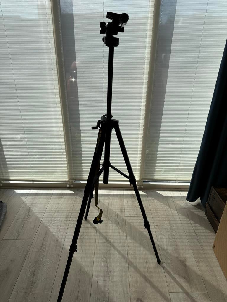 Statief - Bilora Driepoot Statief met Balhoofd -, Gebruikt, 150 tot 175 cm, Met balhoofd, Ophalen of Verzenden