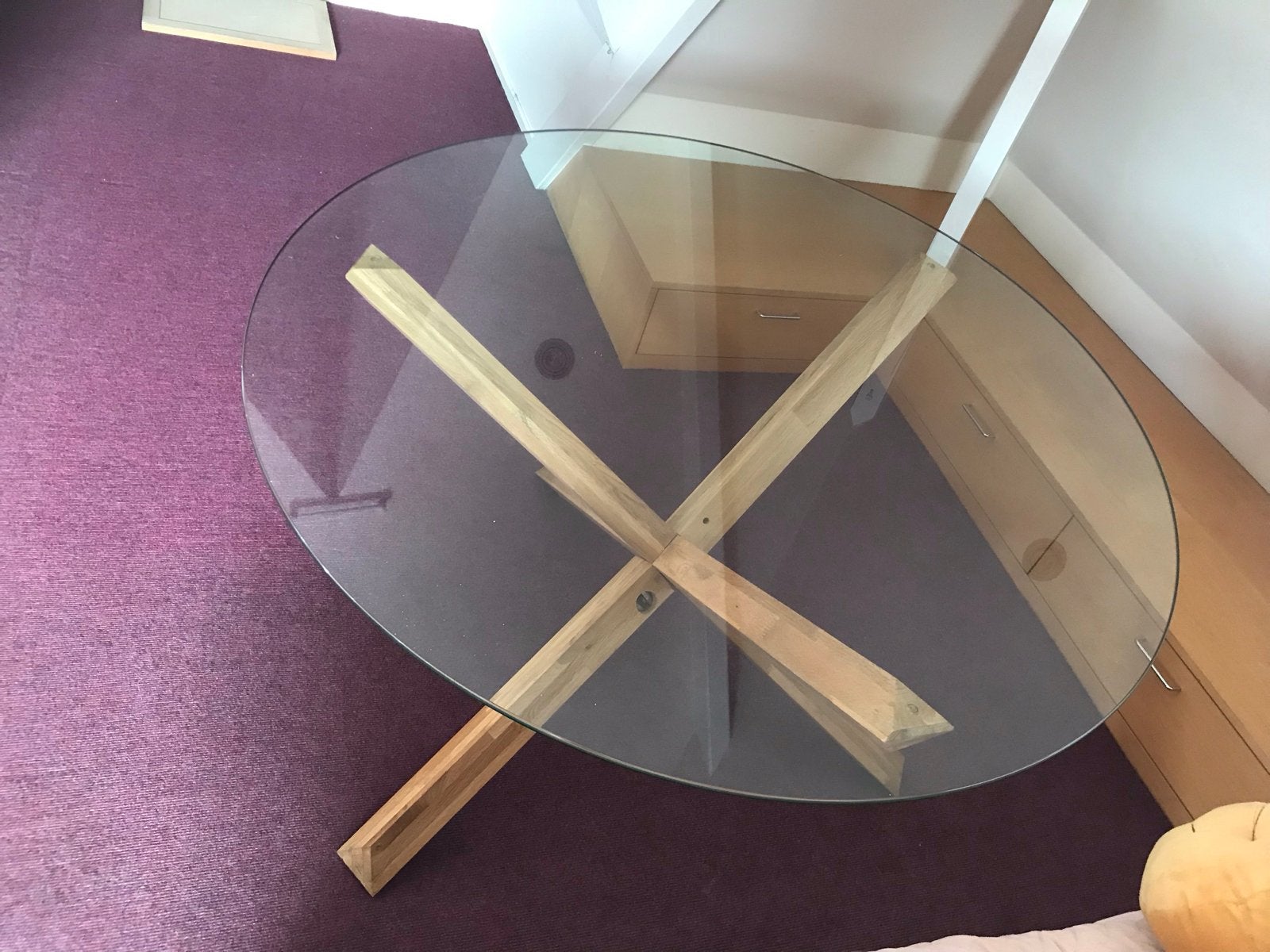 Ronde glazen eettafel met houten designonderstel, Huis en Inrichting, Tafels | Eettafels, Ophalen, 100 tot 150 cm, Rond, Nieuw