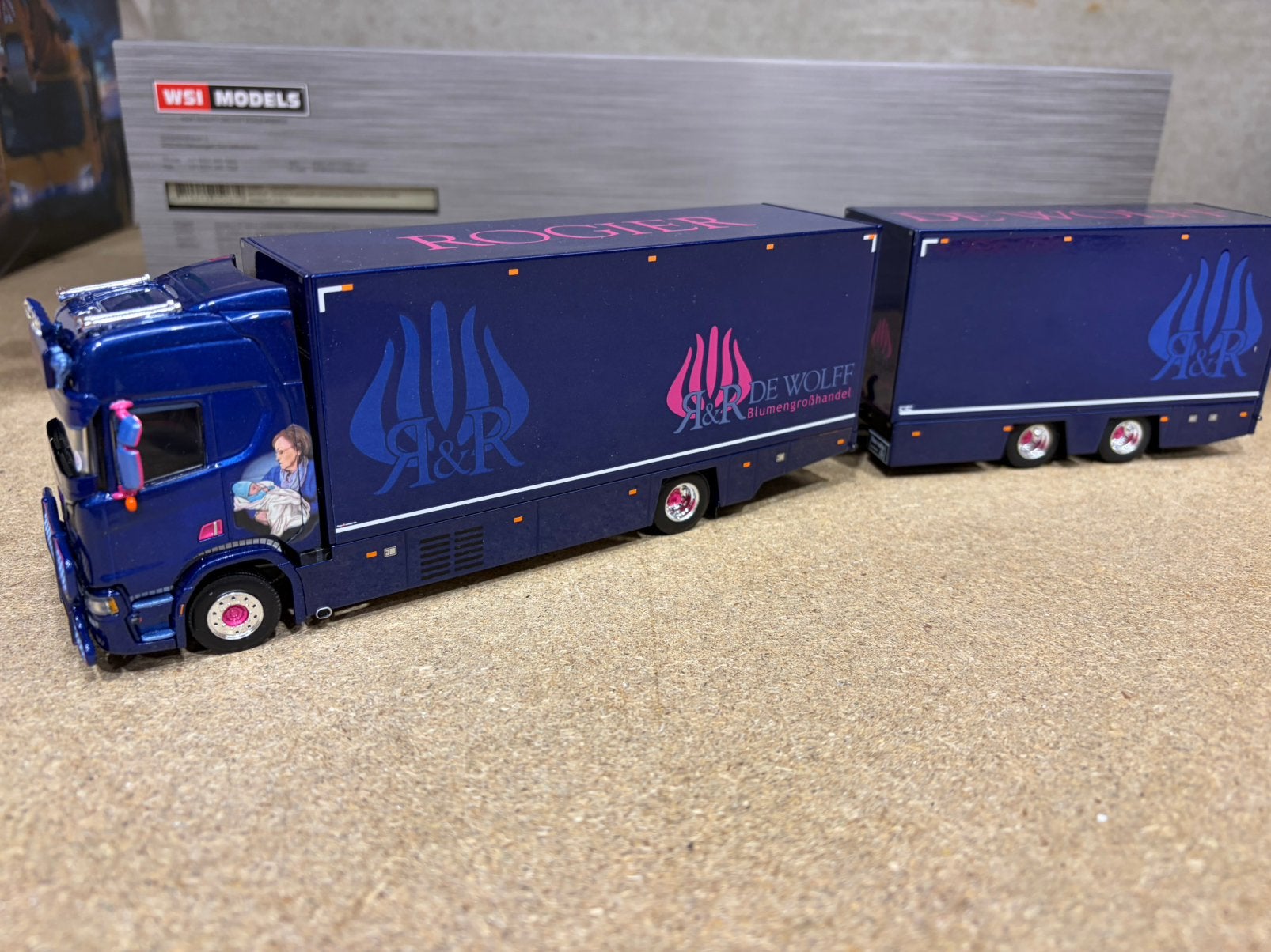 WSI SCANIA R HIGHLINE R&R WOLFF, Ophalen of Verzenden, Nieuw, Bus of Vrachtwagen, Wsi